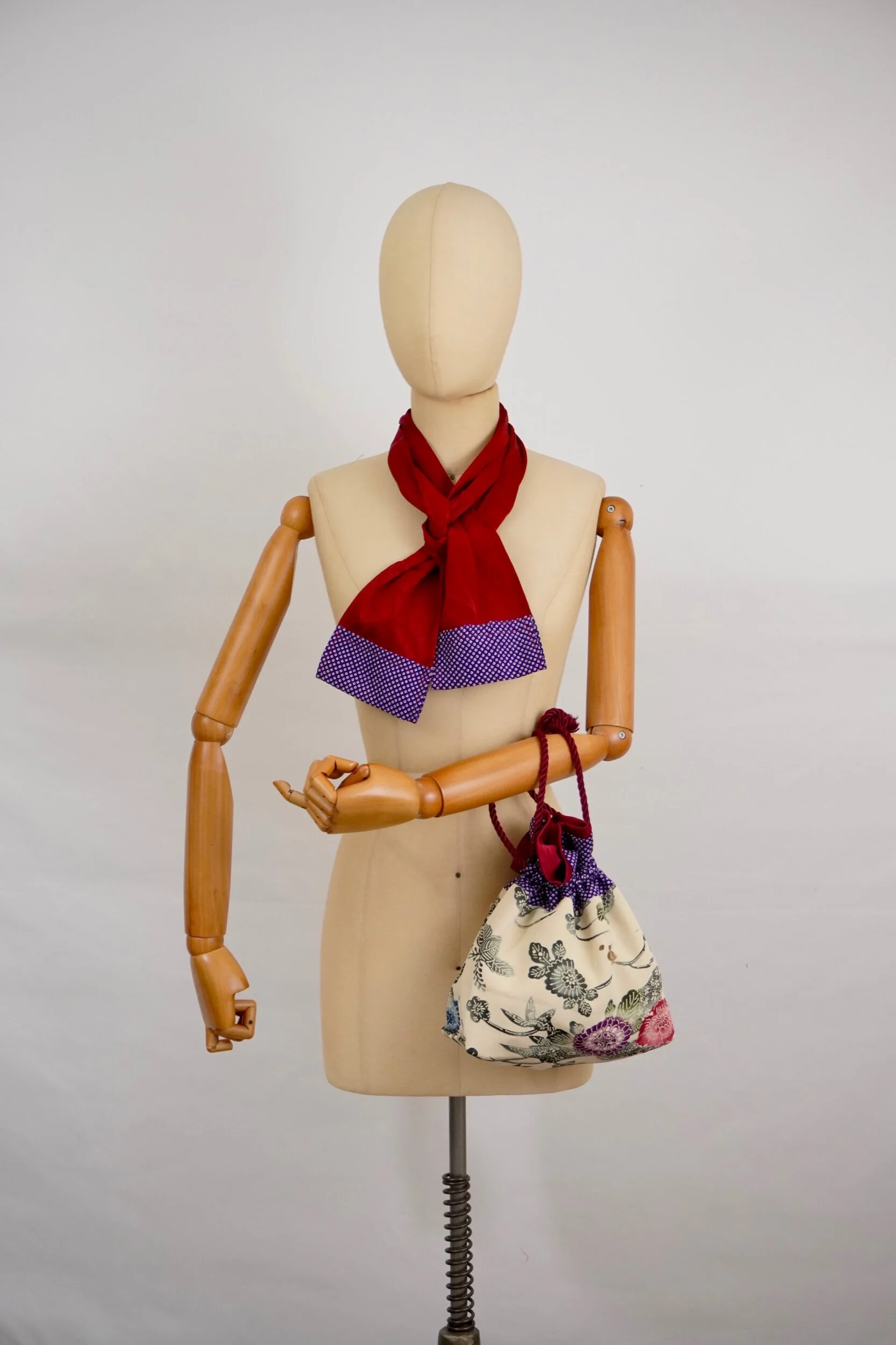 8DA165F6-5774-4B60-BE9E-A756D4E9D4D9