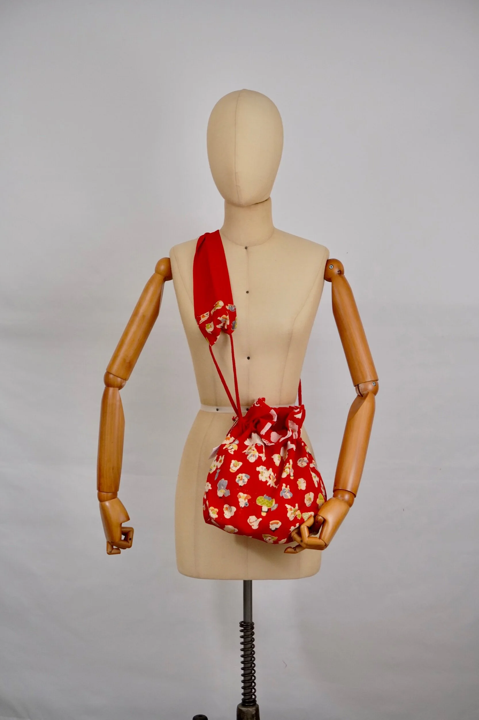 74252FFF-3D3C-492B-80A8-7B84907BC667