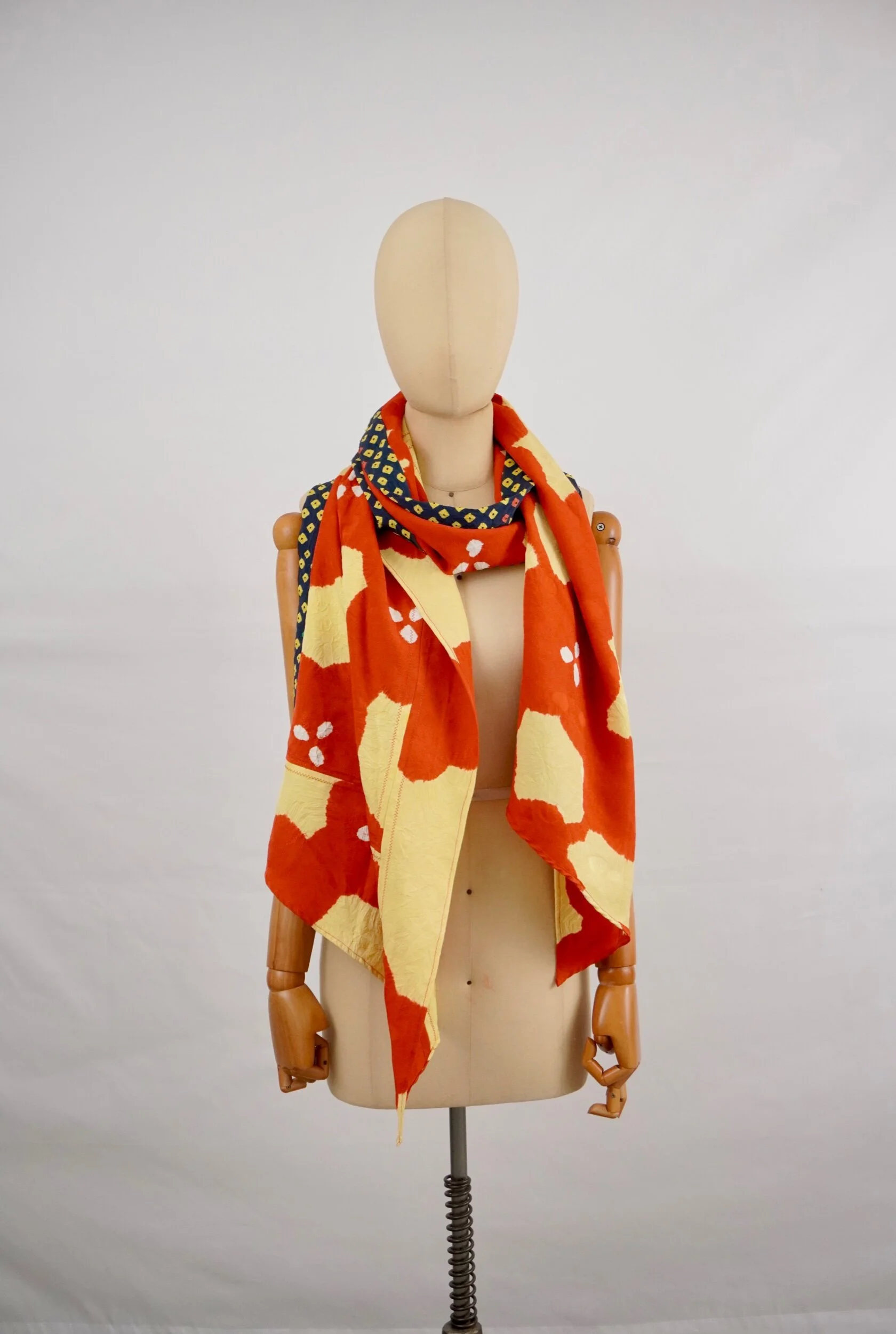 EB9EE6AA-165D-469B-9984-BE6F24963143