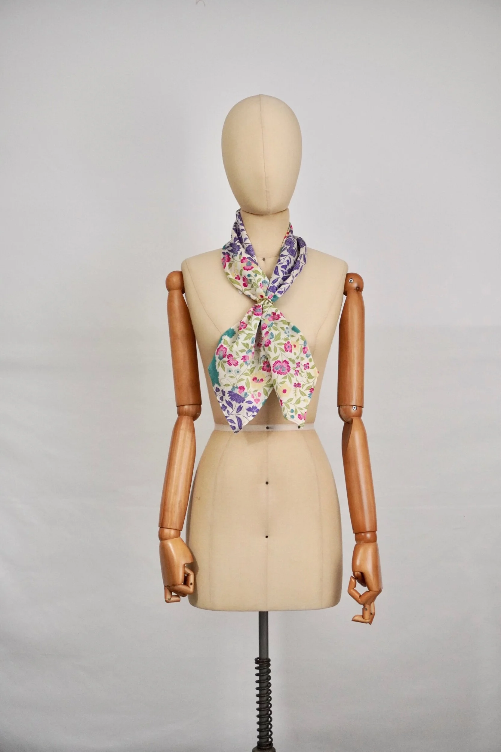 B0364932-DD0D-4D9F-8277-B537D7FC842E