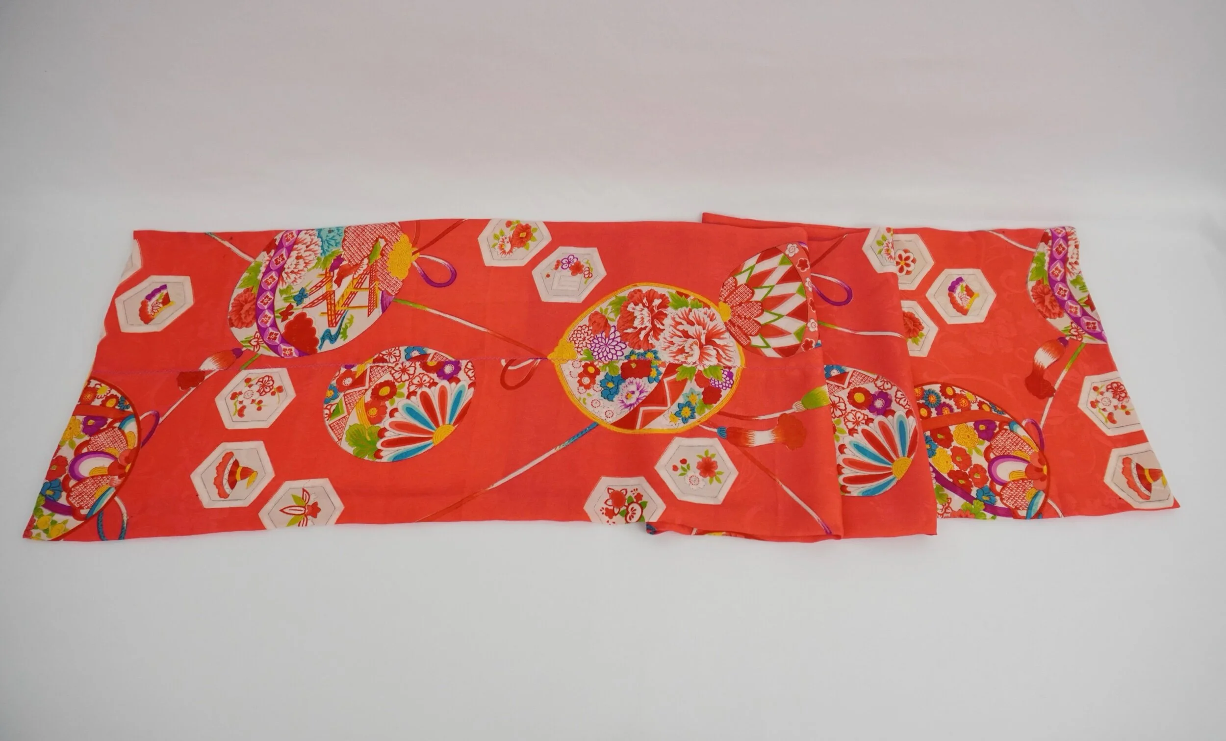 F825B568-BFA0-4B0C-8768-947D9C2A3474