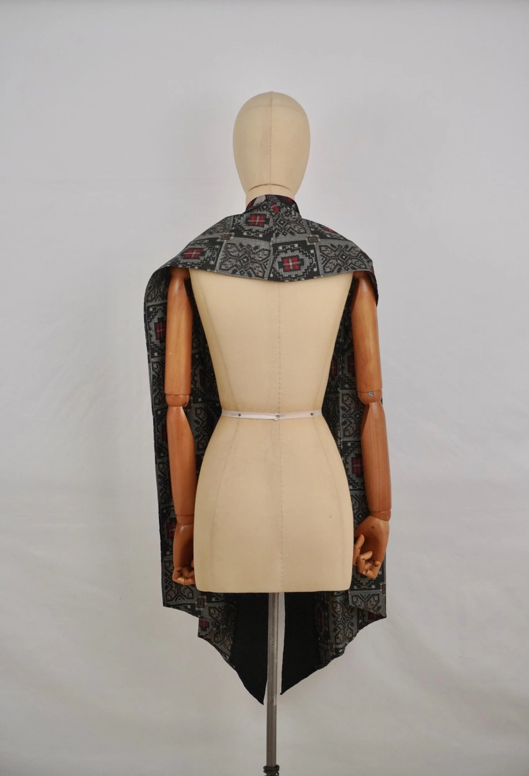 5DF74266-B111-4B5E-9386-D6C88C7320EA