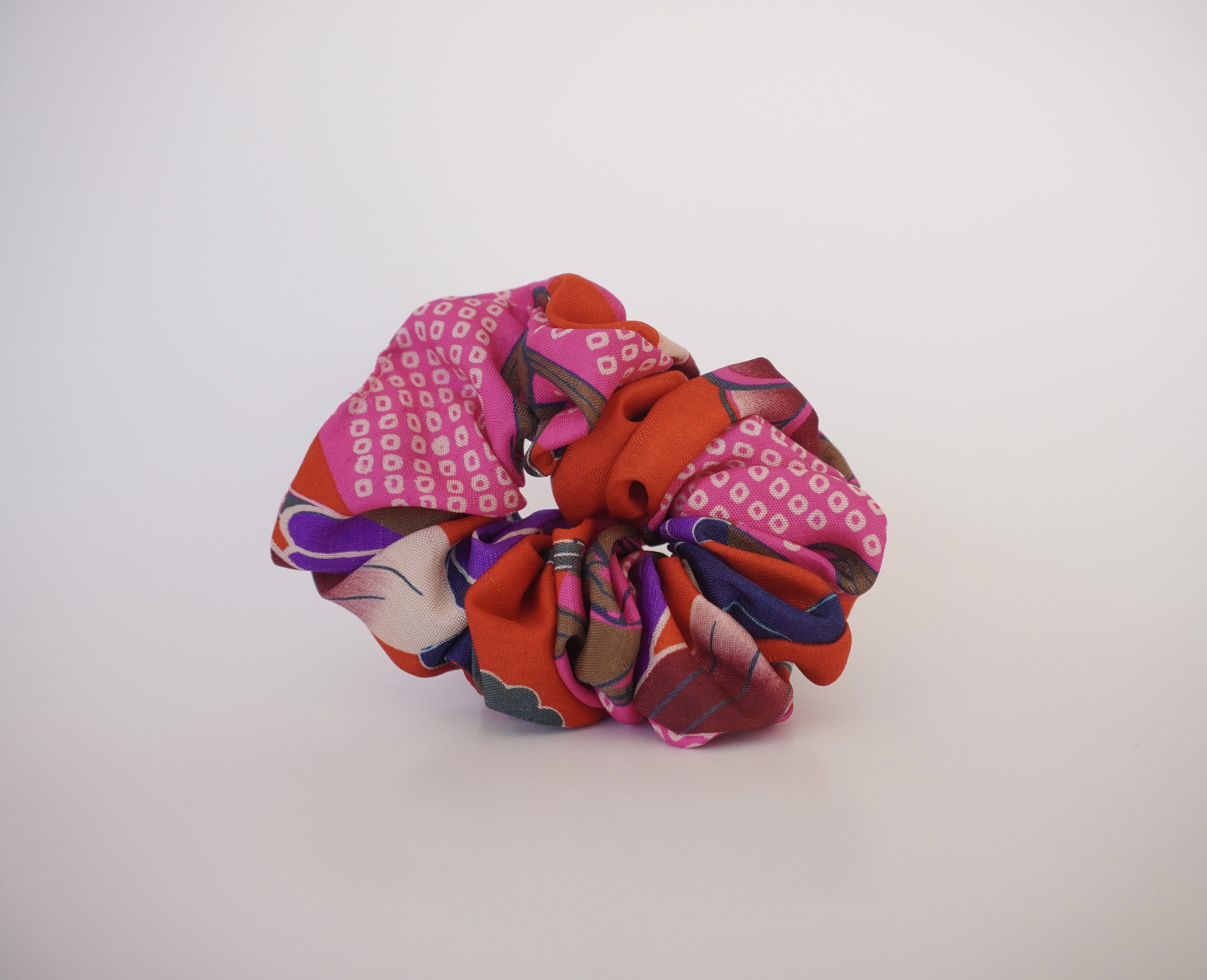 Vintage kimono silk scrunchie (Copy) (Copy) (Copy) — Haru NY