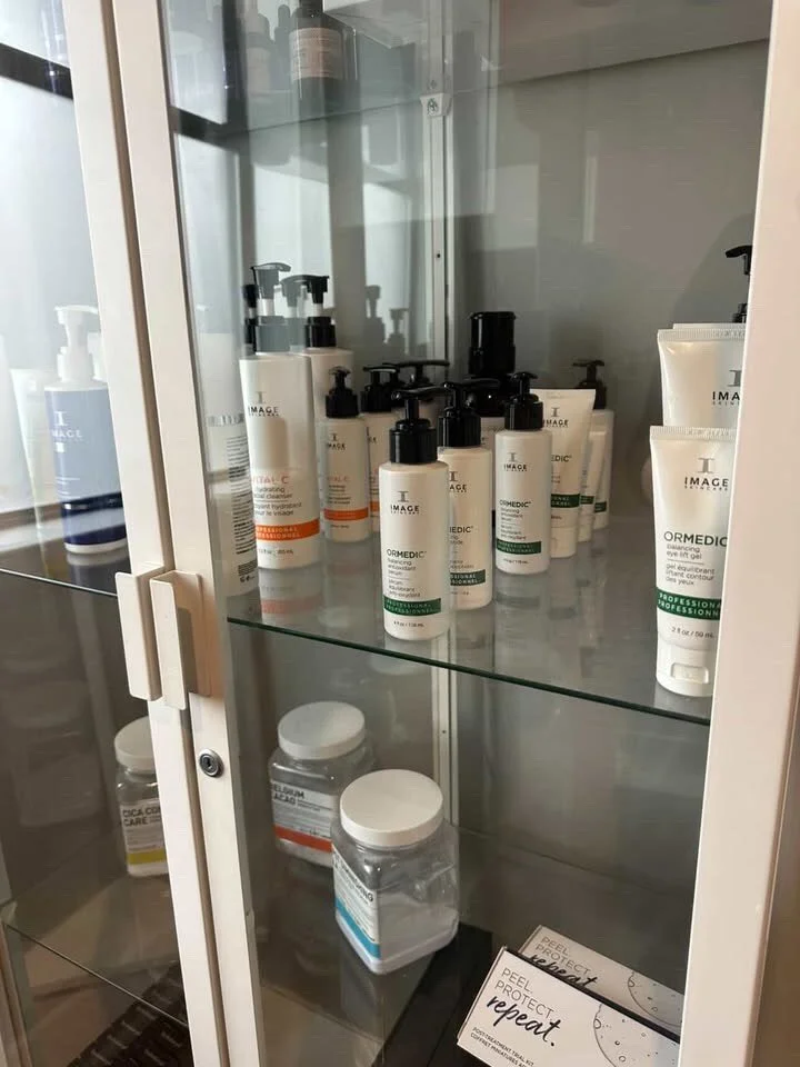 Healthy skin isn&rsquo;t magic, It&rsquo;s maintenance. Book your facial and feel the difference✨✨