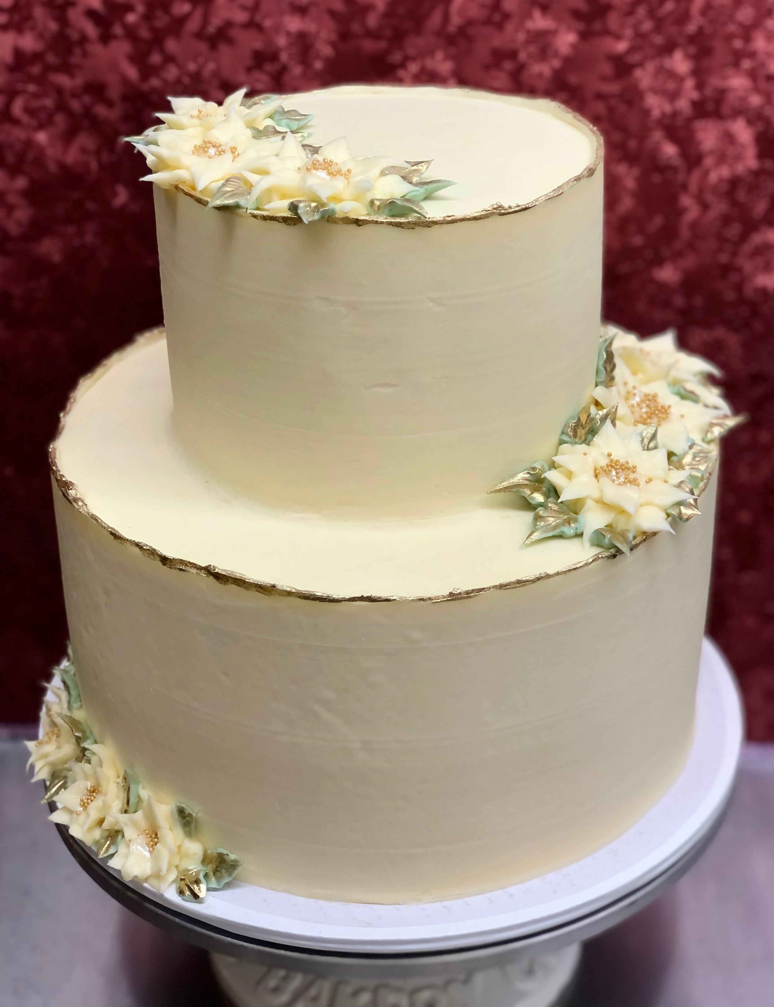 White flower cake.JPEG