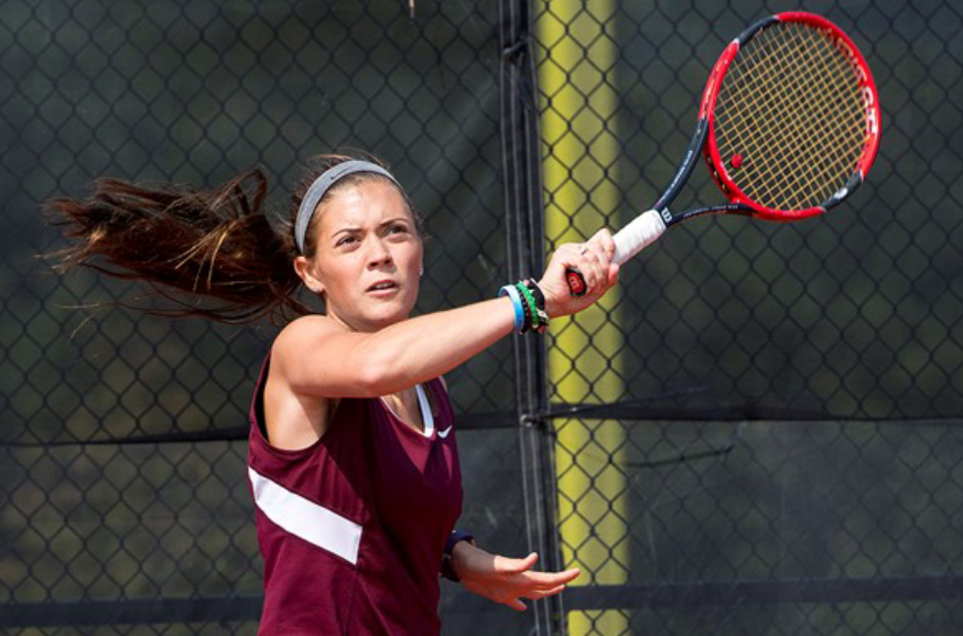 Lady Roadrunners Make It to Finals in NJAIAW Tournament