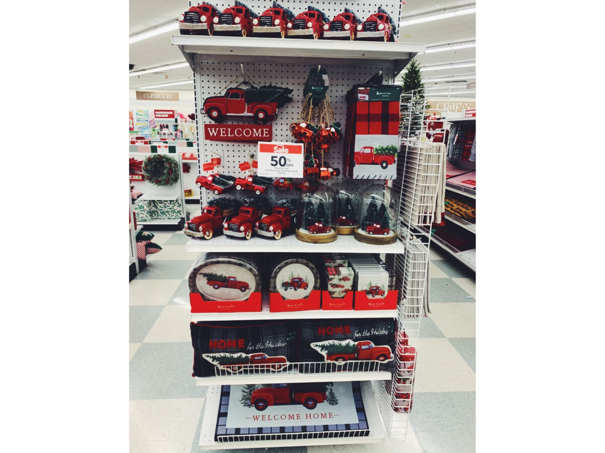fy21holiday-04.jpg