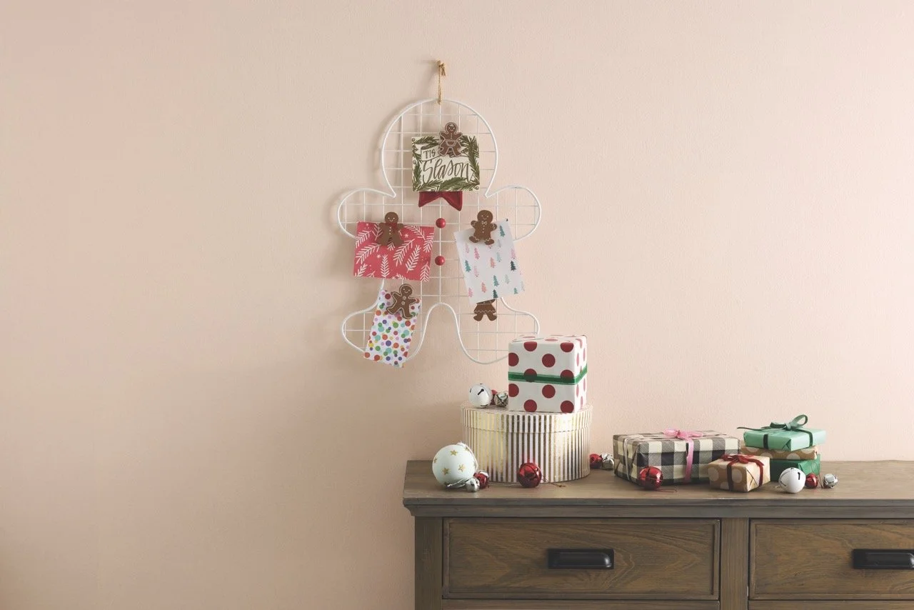 Holiday_PD_20116794 Large.jpeg