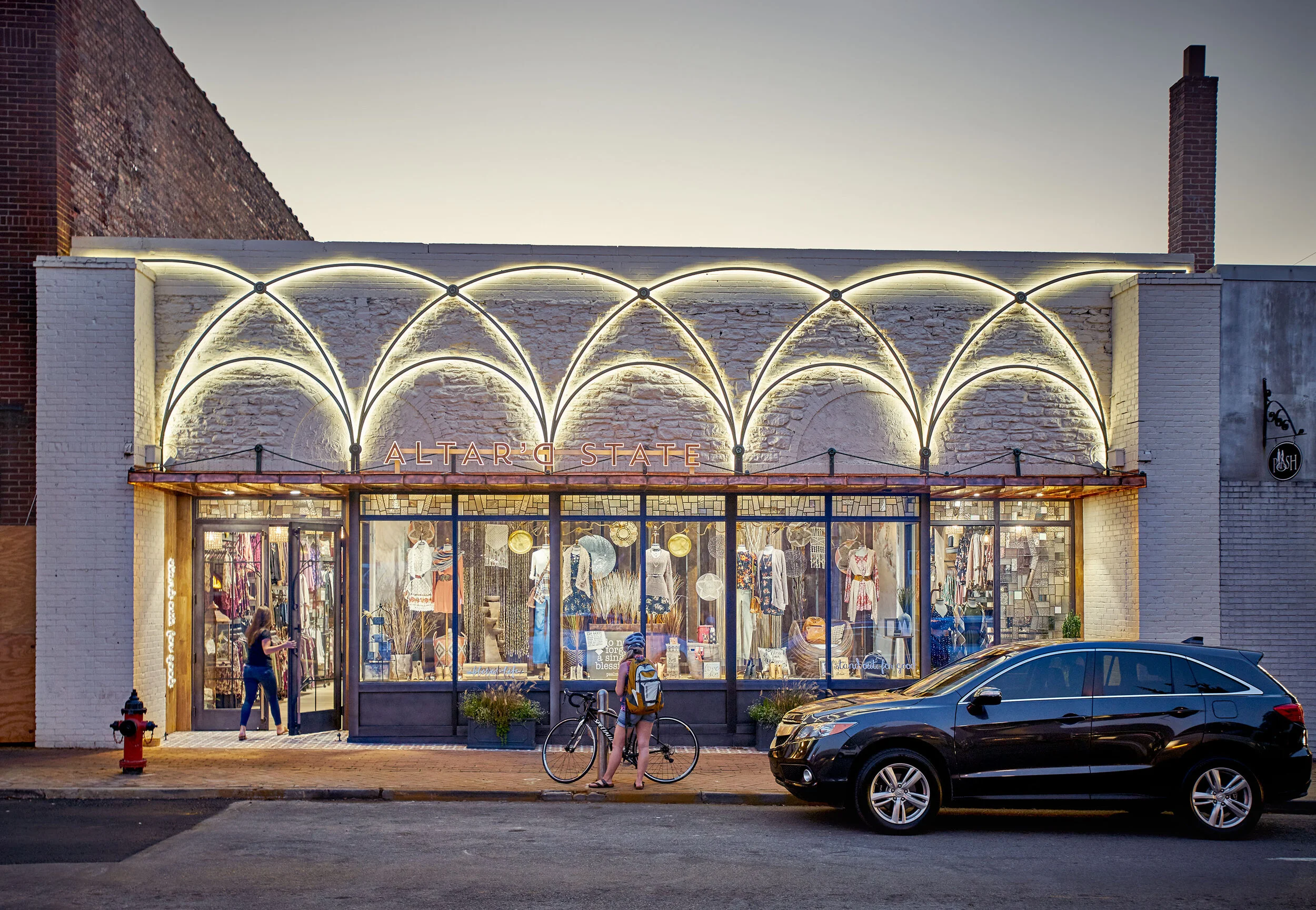 Hillsboro Village - Nashville, TN (2017)     photo: Bruce Cole