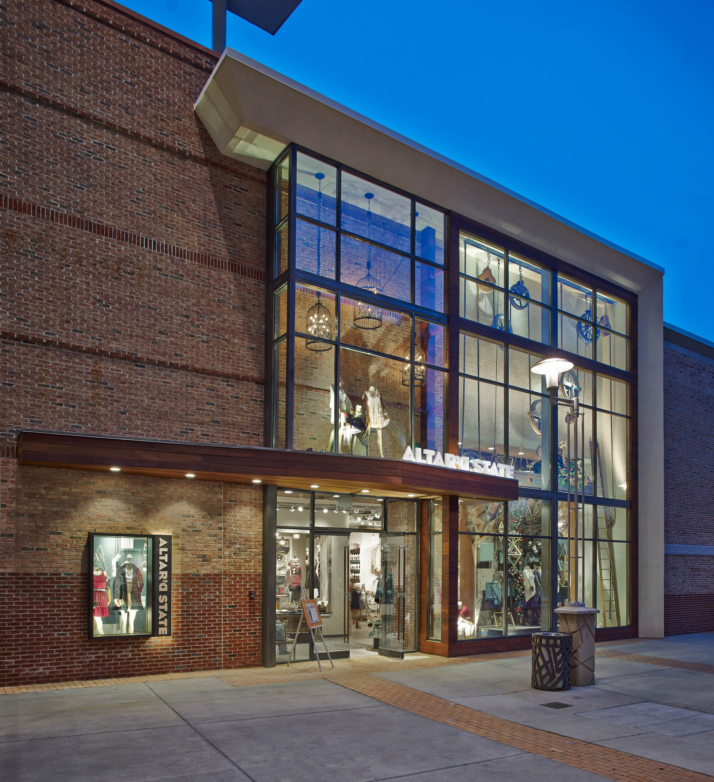 Streets at Southpoint - Durham, NC (2014)     photo: Bruce Cole