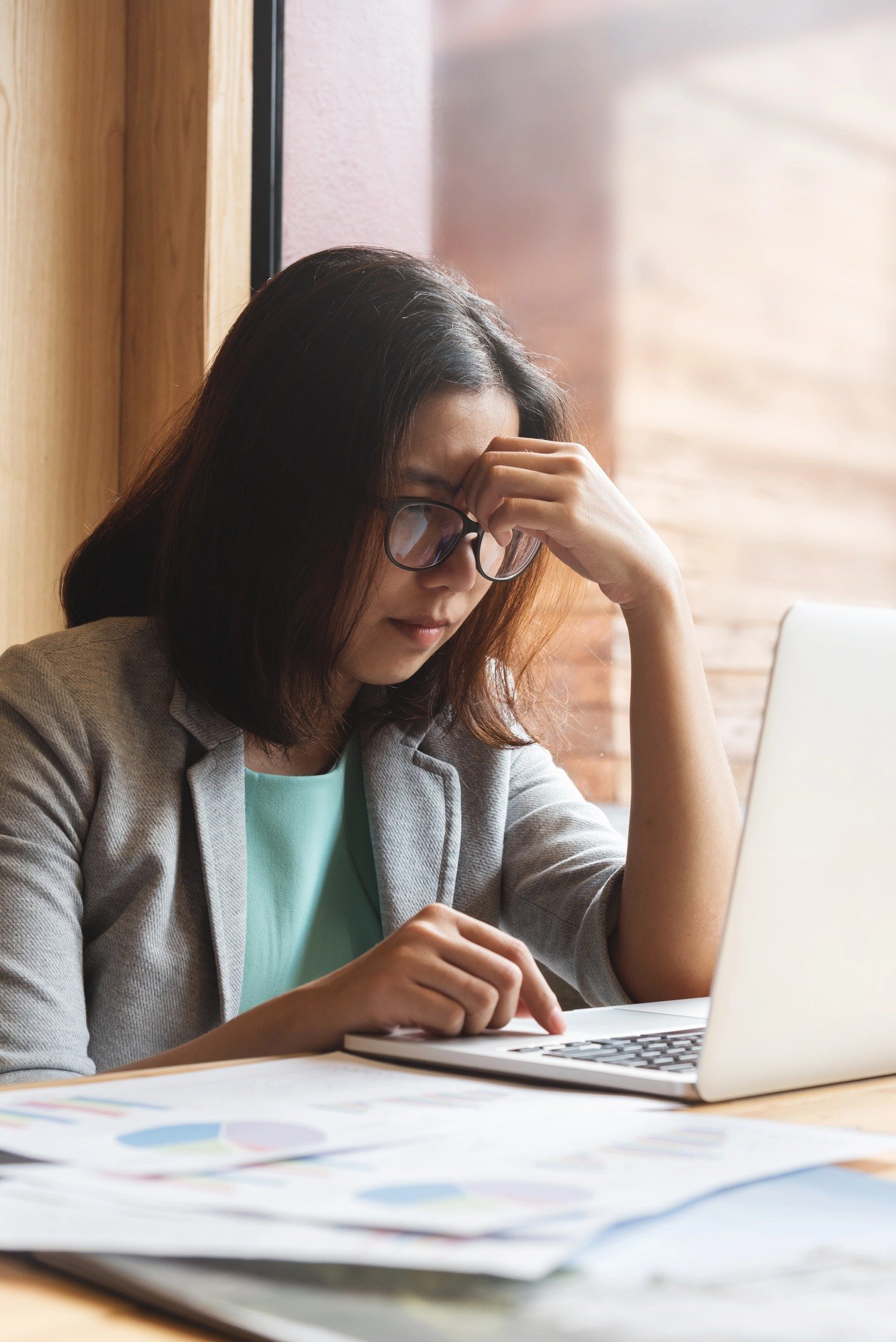 WOMAN BURNED OUT AND STRESSED