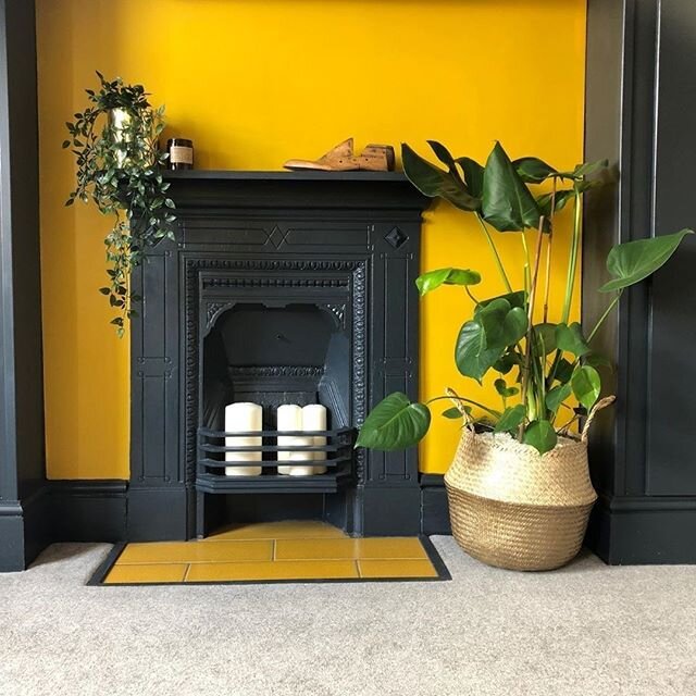 The contrasting use of bold and bright colours on the contemporary revamp of this traditional fireplace gets our vote for sure! 📸 @victorianterracerenovation⠀
.⠀⠀
.⠀⠀
.⠀⠀
.⠀⠀
.⠀⠀
.⠀
#livingroomdesign #livingroomdecor #yellowwalls #yellowwallcolours 