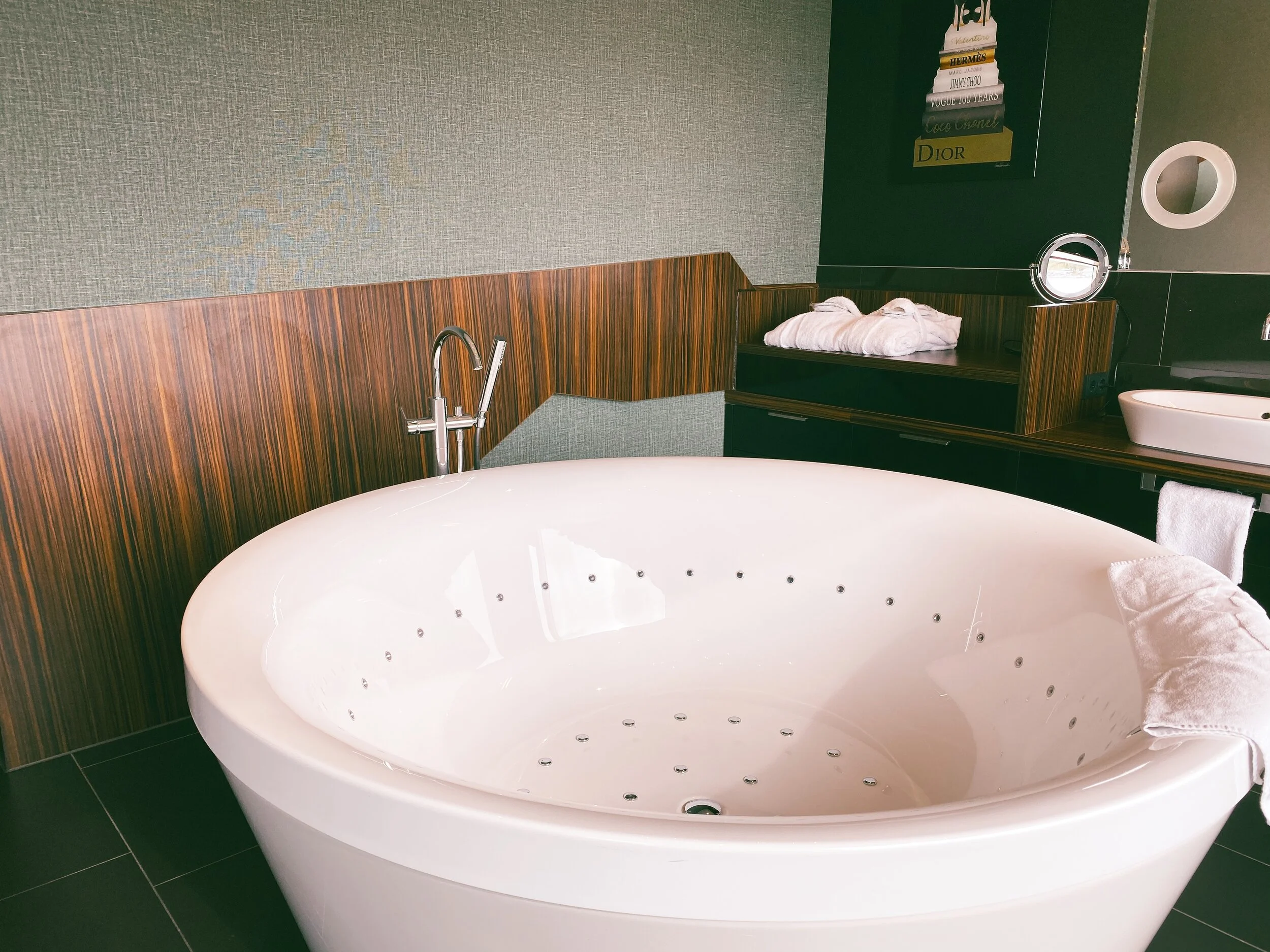 JACUZZI WITH PANORAMIC VIEW