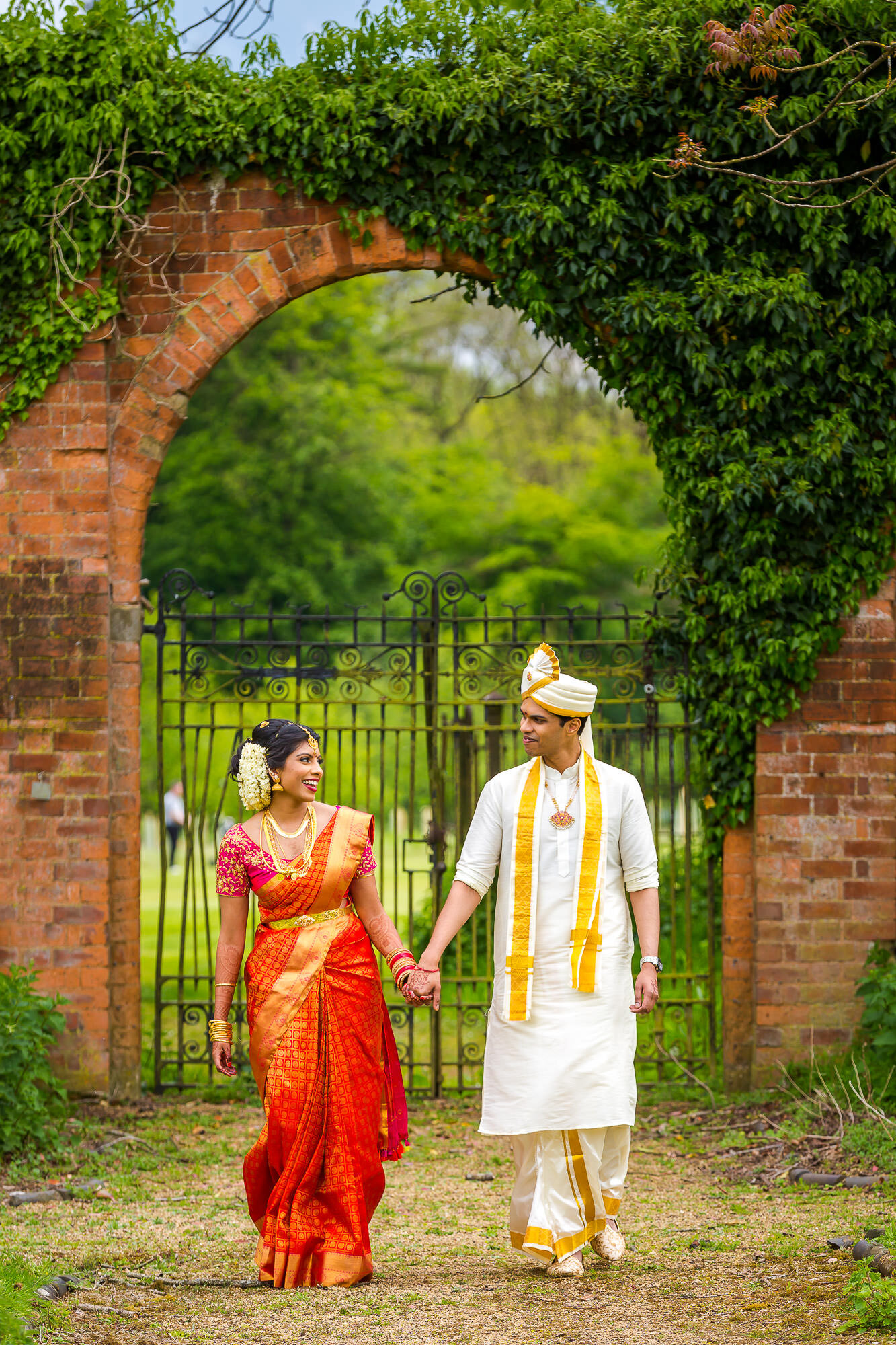 asian-wedding-hindu-tamil-photographer-heythorpe-oxford-0076.jpeg