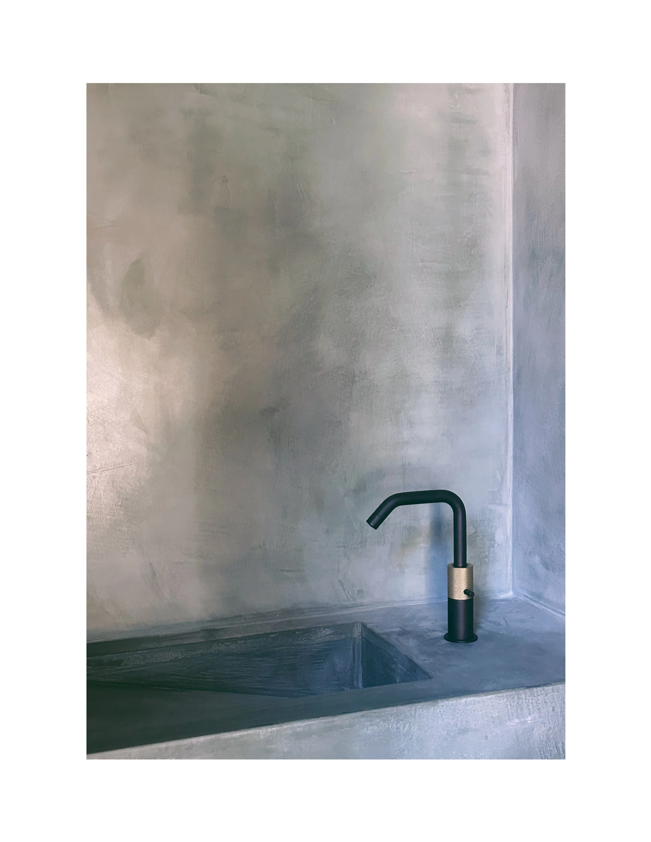 Framed_Sink.jpg