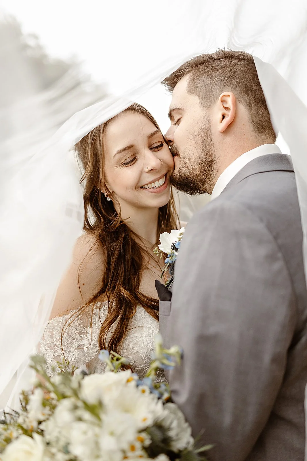 elopement photographer that is good with awkward couples