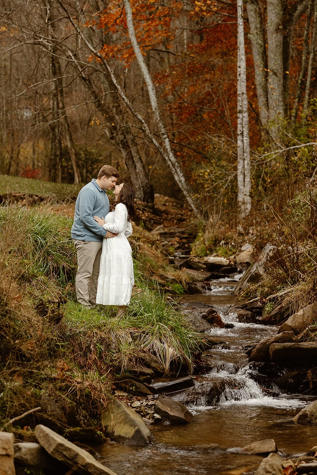 coordinating outfit ideas for engagement session