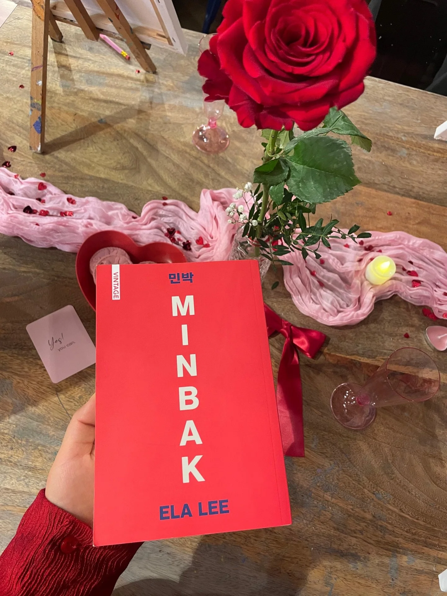 Review from @jess_panch:
Minbak by Ela Lee
📕📕📕📕📕

Book of the year in January? Never say never! Ela Lee is back with her second novel, Minbak, the story of three generations of women living under one roof with their complicated relationships, an
