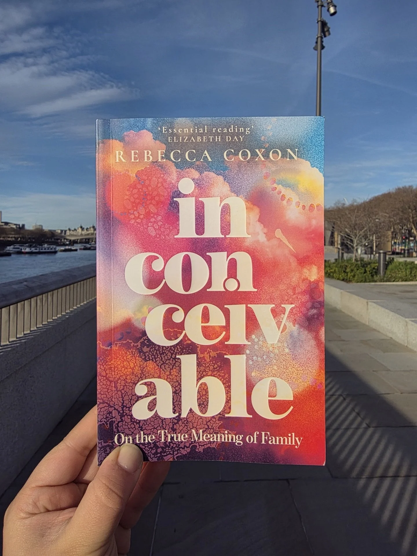 Review from @miriamshanna:
Inconceivable by Rebecca Coxon
📘📘📘

TW - infertility, endometriosis 

The premise of Inconceivable by Rebecca Coxon immediately grabbed me. After receiving one of those DNA tests as a gift, Coxon uncovers a long-held fam