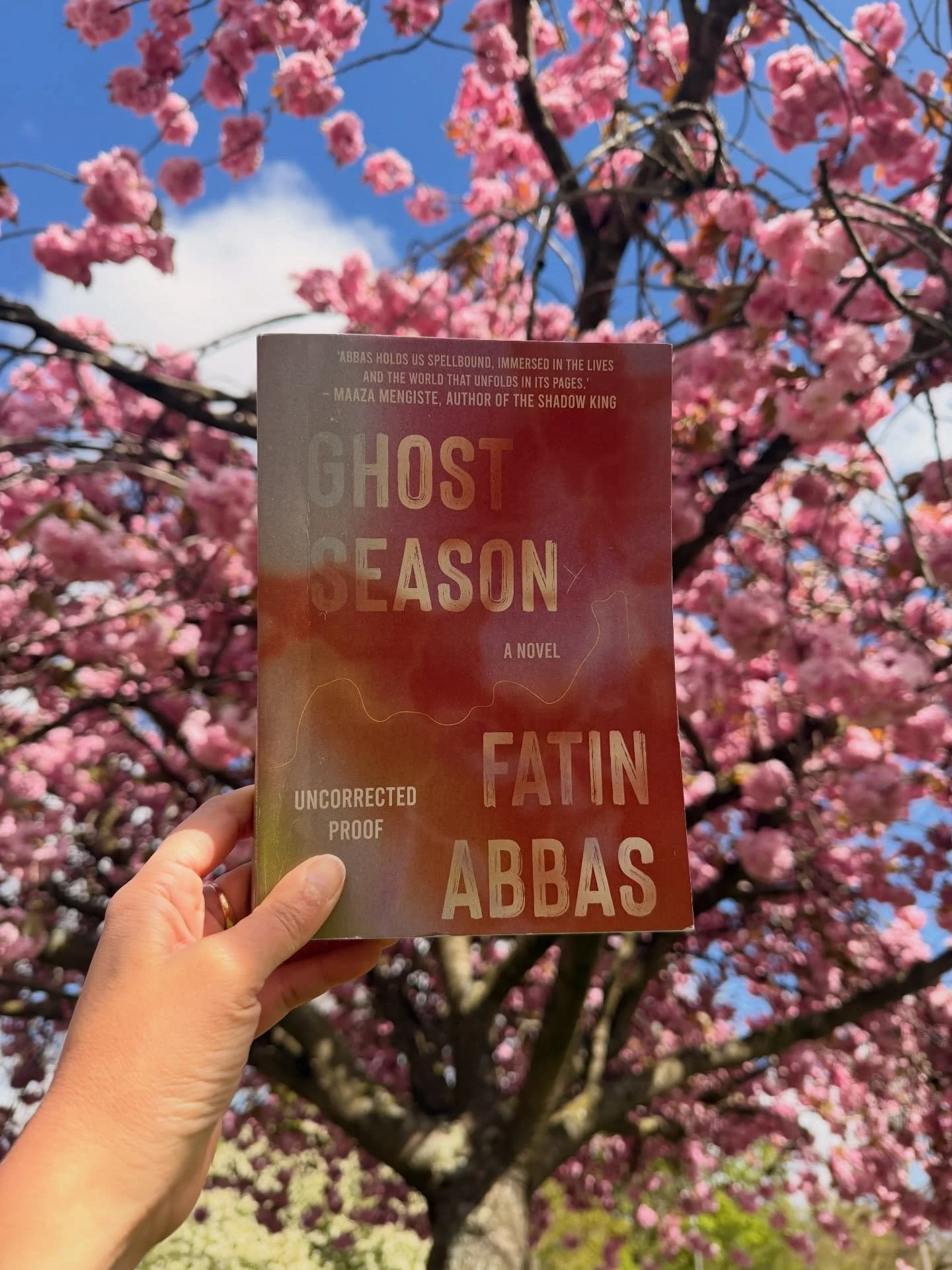 Review from @venicethemenace:
Ghost Season by Fatin Abbas
📘📘📘📘

Ghost Season is an unexpected gem that masterfully intertwines the lives of five distinct characters at an NGO compound during the final years of the Sudanese civil war. Set in the b