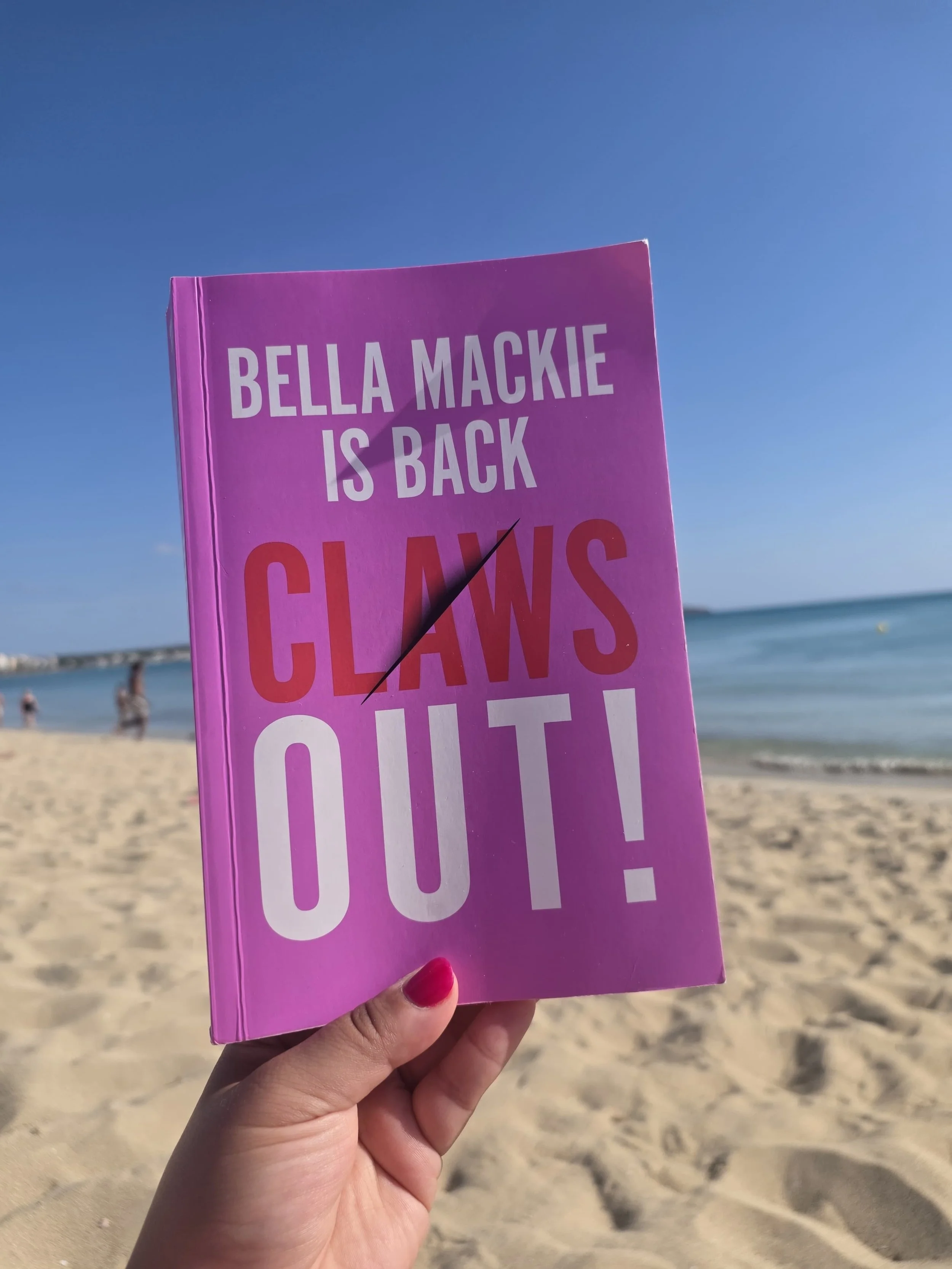 Review from @miriamshanna:
Claws Out! by Bella Mackie 
📕📕📕📕

&ldquo;Expect something and you&rsquo;ll usually get it. Think of it as the upper middle class version of manifesting.&rdquo;
The cutting wit of Bella Mackie is alive and well in her th