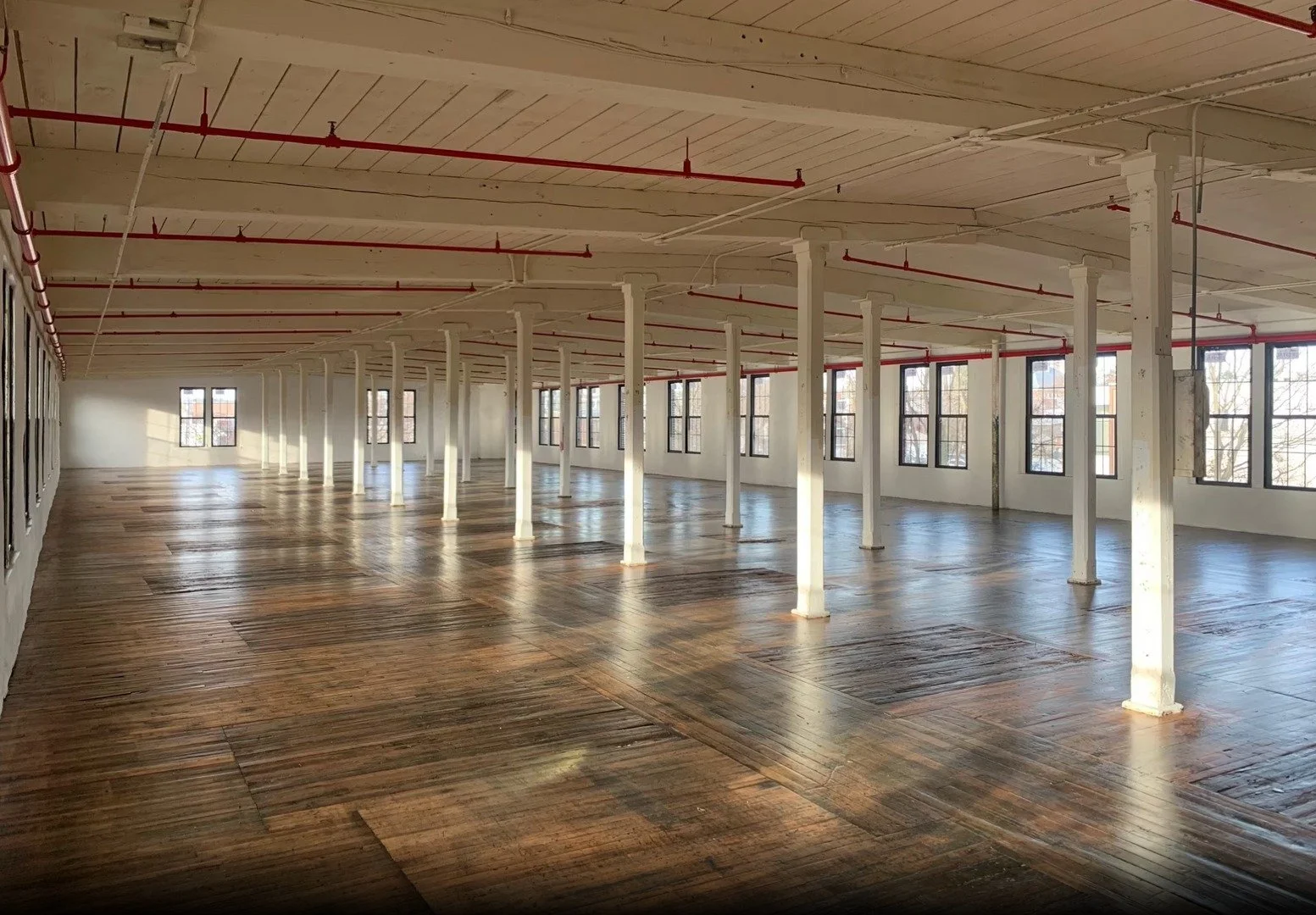 🏢 Suite 2301 | 9,500 Sq. Ft. | $6,365/mo | Available Now

Looking for a full-floor office or flex space? This expansive suite features stunning hardwood floors and brand-new wall-to-wall windows, providing a bright, open environment perfect for team