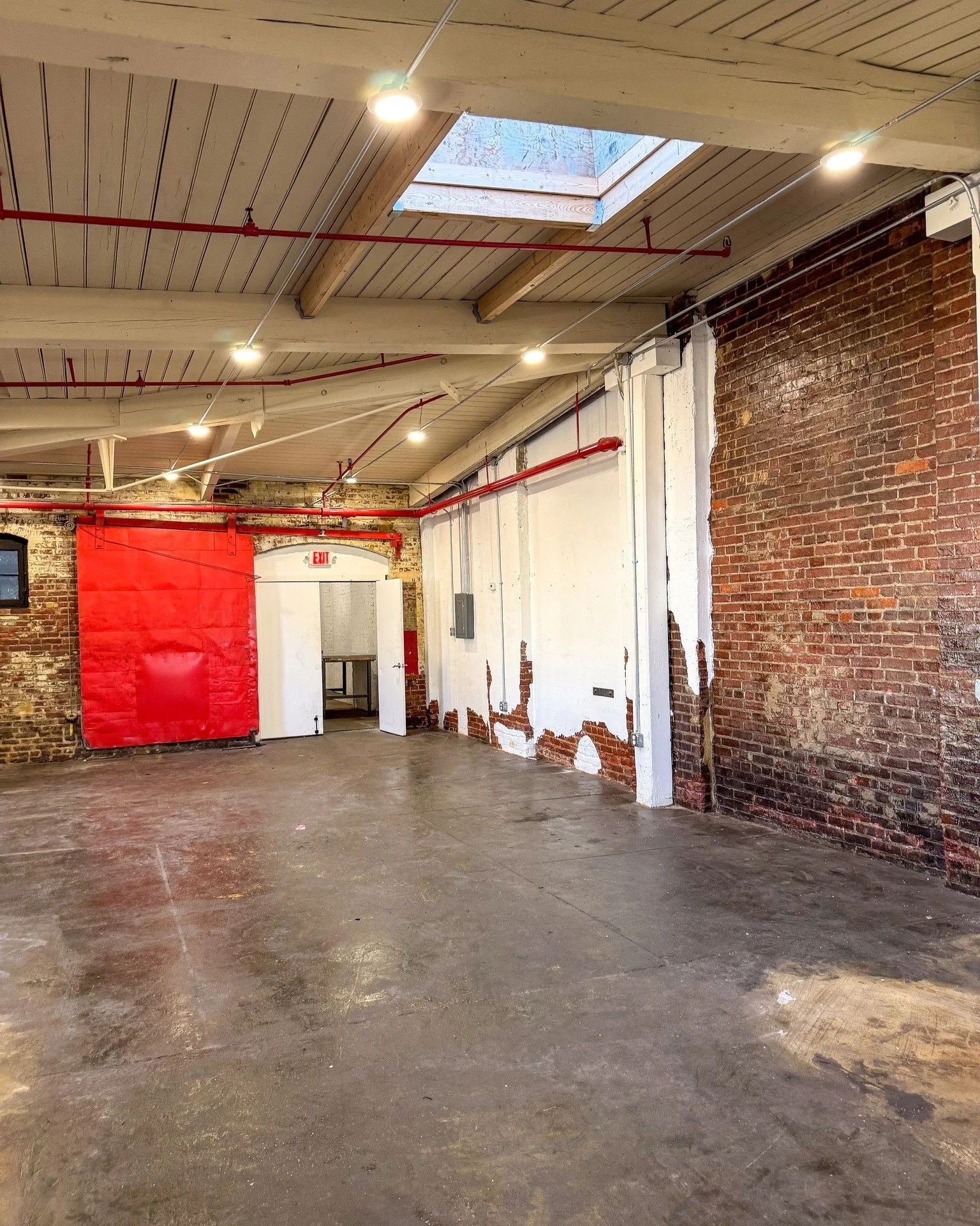 Have a dream you&rsquo;re ready to bring to life? Looking for a private studio with industrial charm and tons of natural light?

Suite 10101 | 1,140 Sq. Ft. | $1,260/mo | Available 4/10/26

Your next sunlit workshop is coming available this spring! L