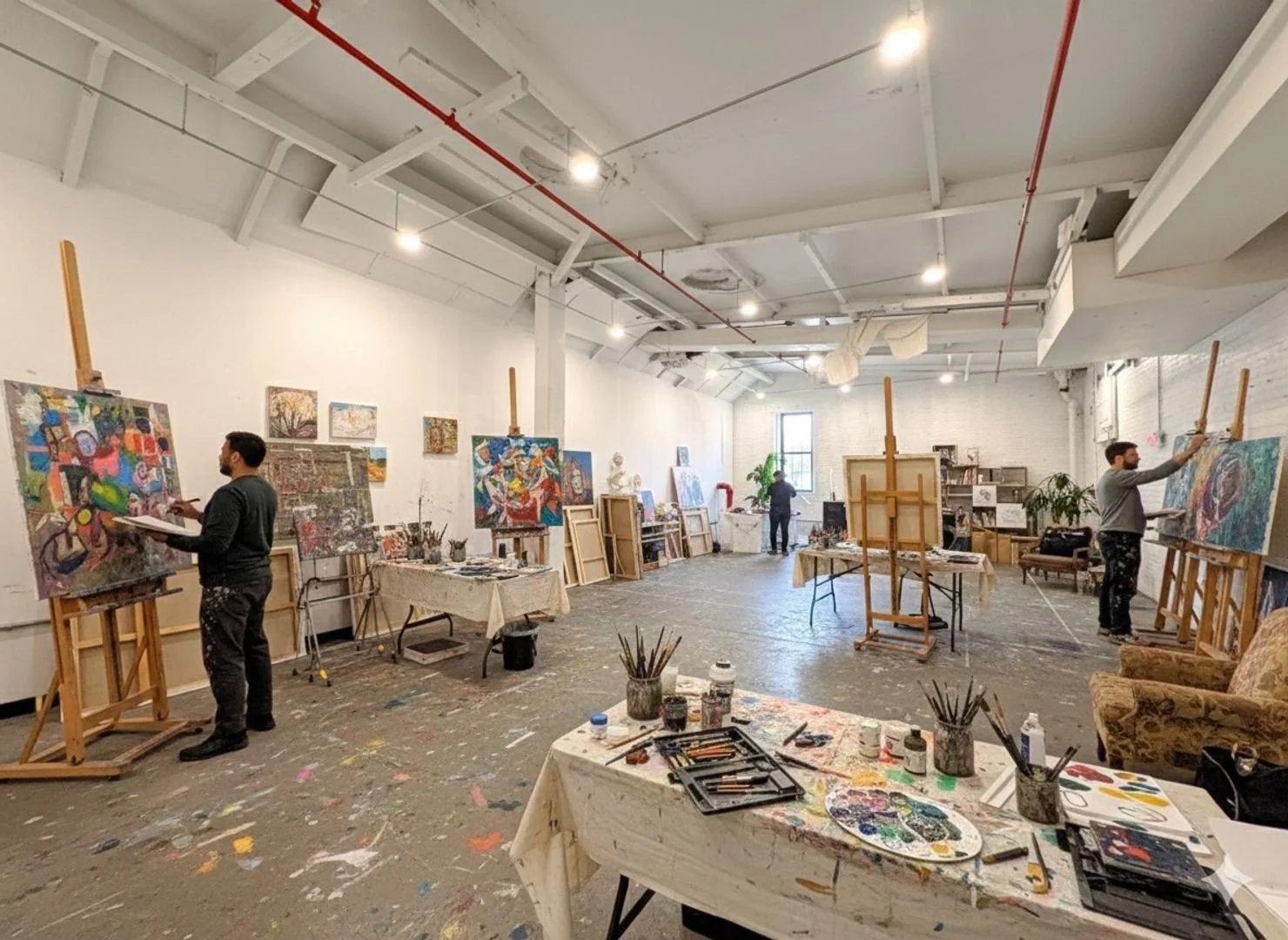 Industrial character. Endless potential.
Suite 18202 | 1,150 sq. ft. | $1,200/month | Available Now

Once a fencing studio, now a spacious industrial space with high ceilings, natural light, and room to bring your vision to life&mdash;whether that&rs