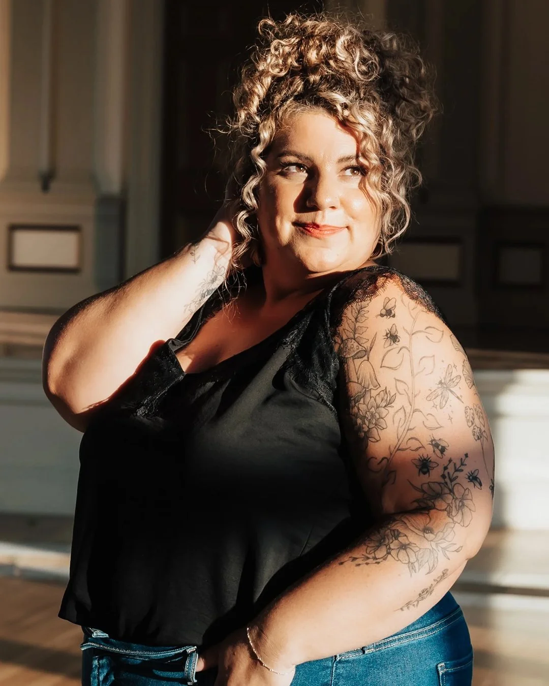 🔥 Elevate Your Vibe with Satin &amp; Smoke
If you&rsquo;re tired of the "stuffy and serious" boudoir experience, it&rsquo;s time to meet Danielle&mdash;the self-proclaimed "stone cold weirdo" and creative powerhouse behind @satin