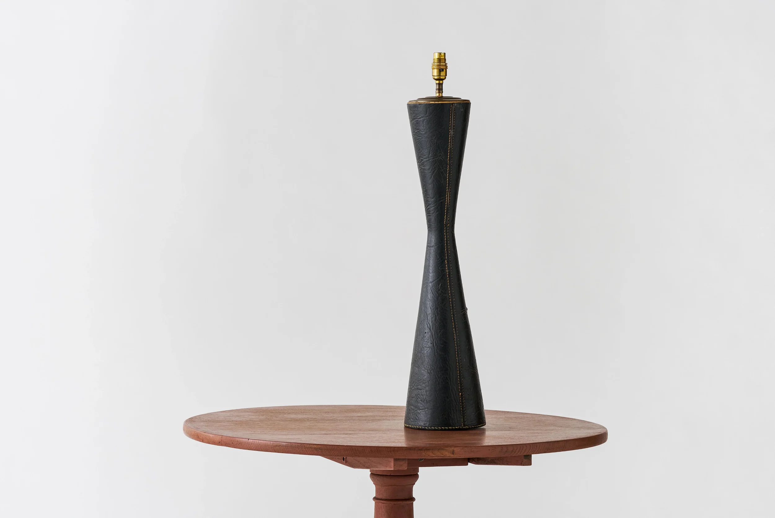 VINTAGE STITCHED LEATHER LAMP