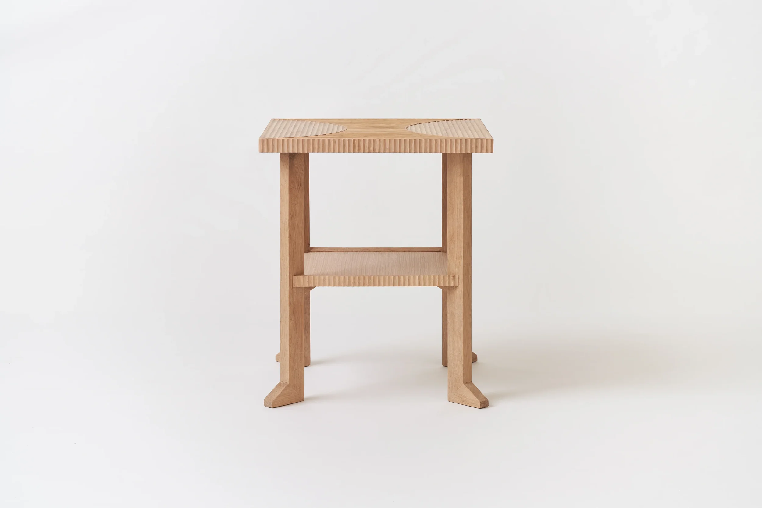 SA-NOUGHTS-SIDETABLE-1.webp