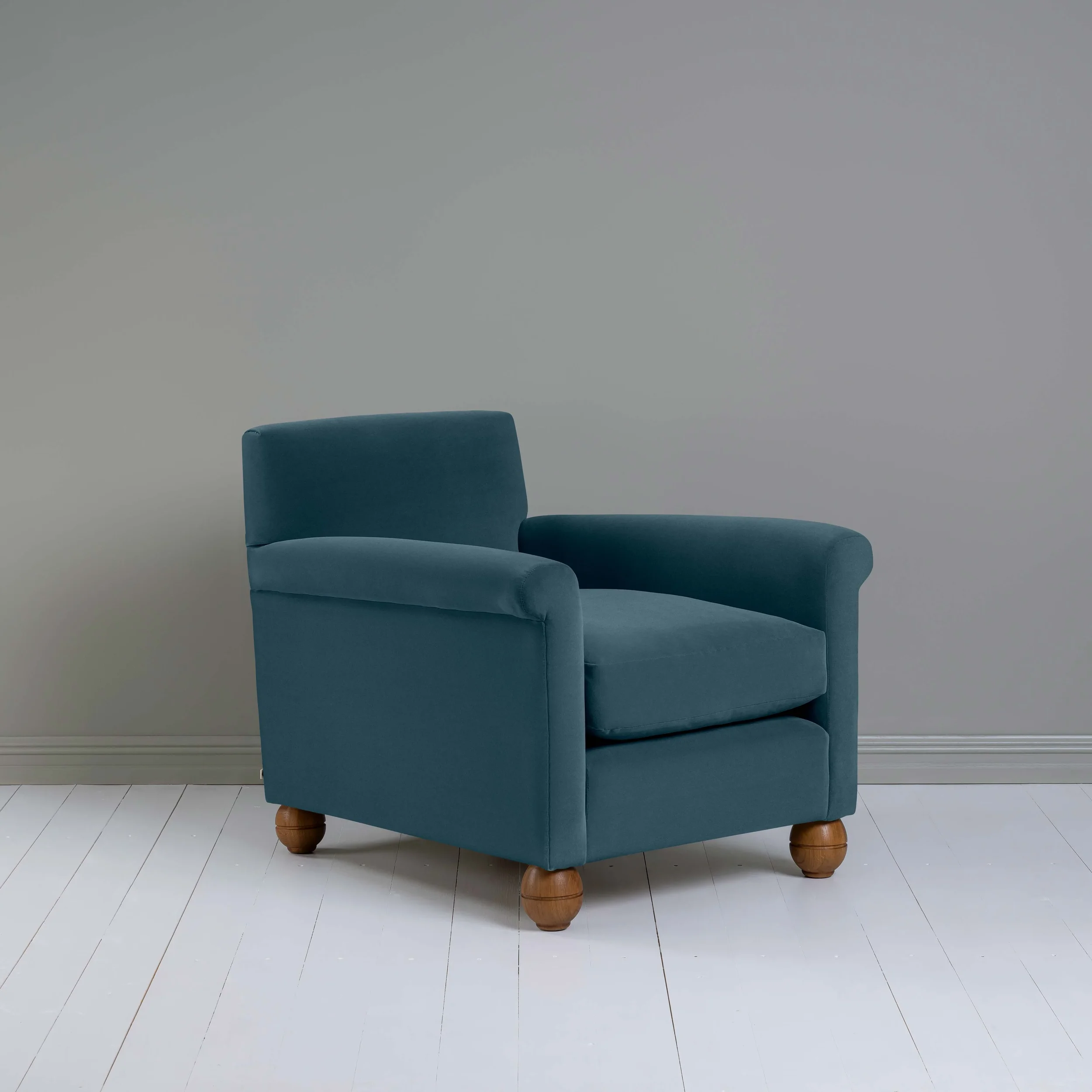 NX-IDLERARMCHAIR-1.webp