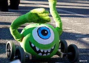 Pumpkin Derby Pit Crew - Axle Installation 