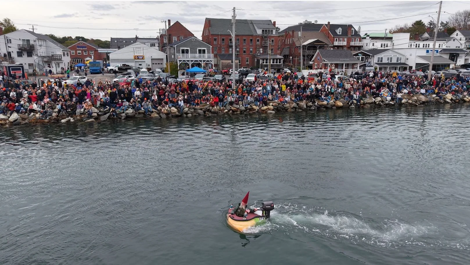 🎃🌱 Start Thinking Pumpkin&hellip; It&rsquo;s That Time! 🌱🎃

The snow&rsquo;s gone, the ground is waking up, and it&rsquo;s time to start thinking about where your pumpkin plants are going to grow this season.

Big pumpkins don&rsquo;t happen by a