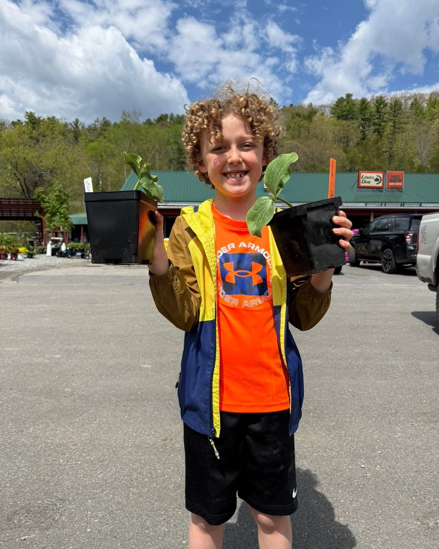 🎃🌱 What an incredible Seedling Sunday! 

A huge THANK YOU to everyone who came out today and helped make this year&rsquo;s Seedling Sunday Giveaway another amazing community event.

Not only did we have an incredible turnout, but we were also treat