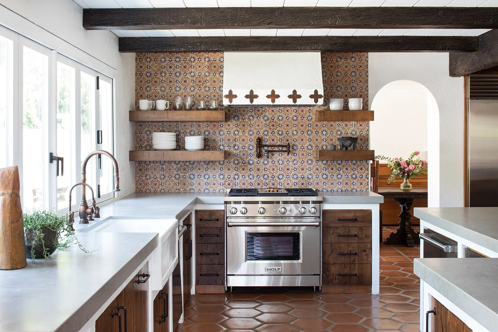 JahannaNichols_Jensen_MeghanBobPhoto_KitchenStove_WEB-min.jpg