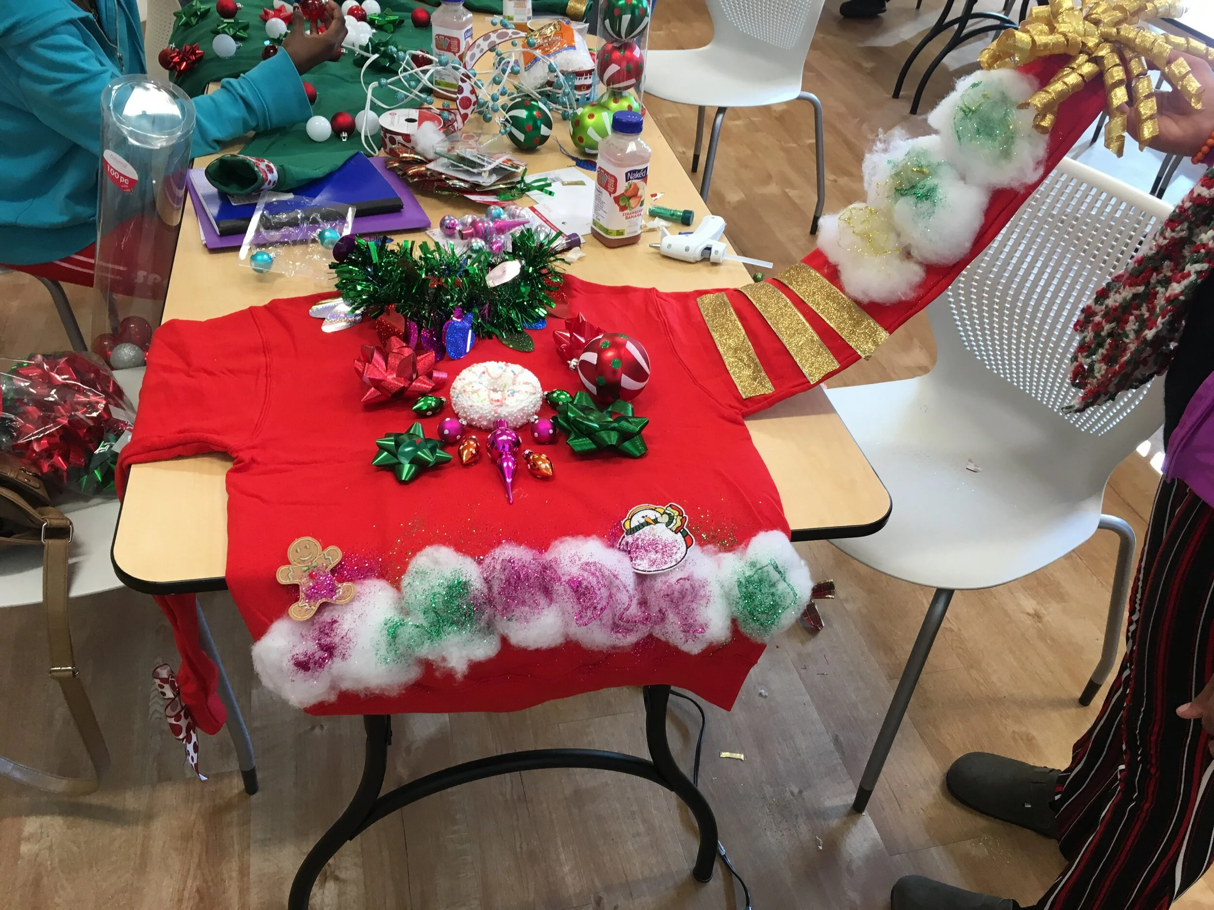 Ugly sweater decorating 