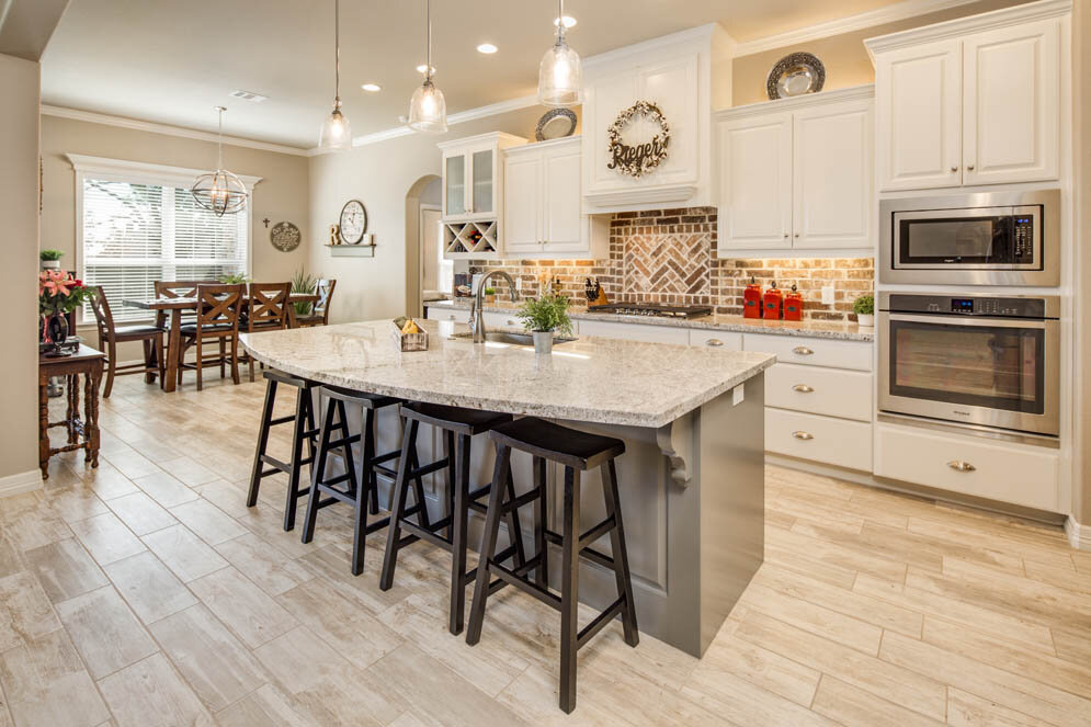 024_Kitchen_002.jpg