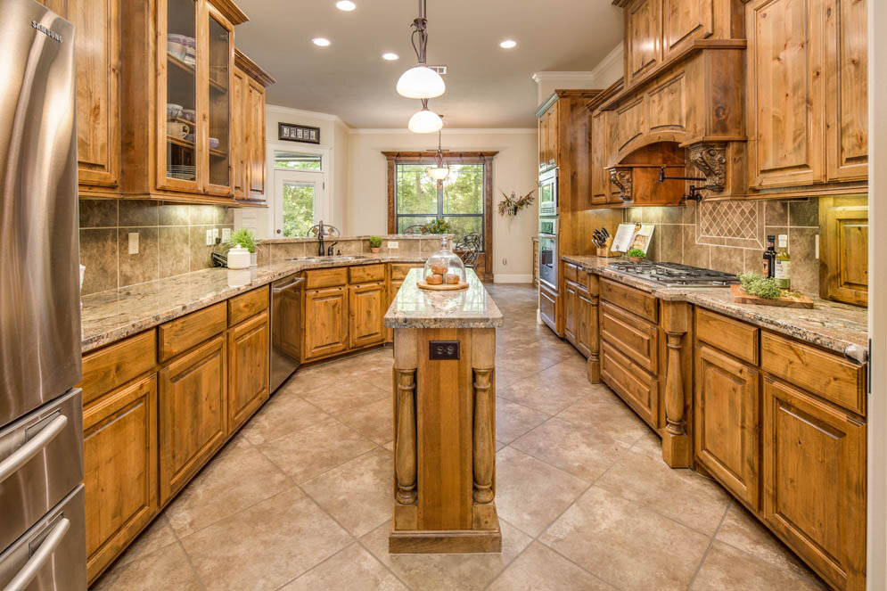 031_Kitchen_010.jpg