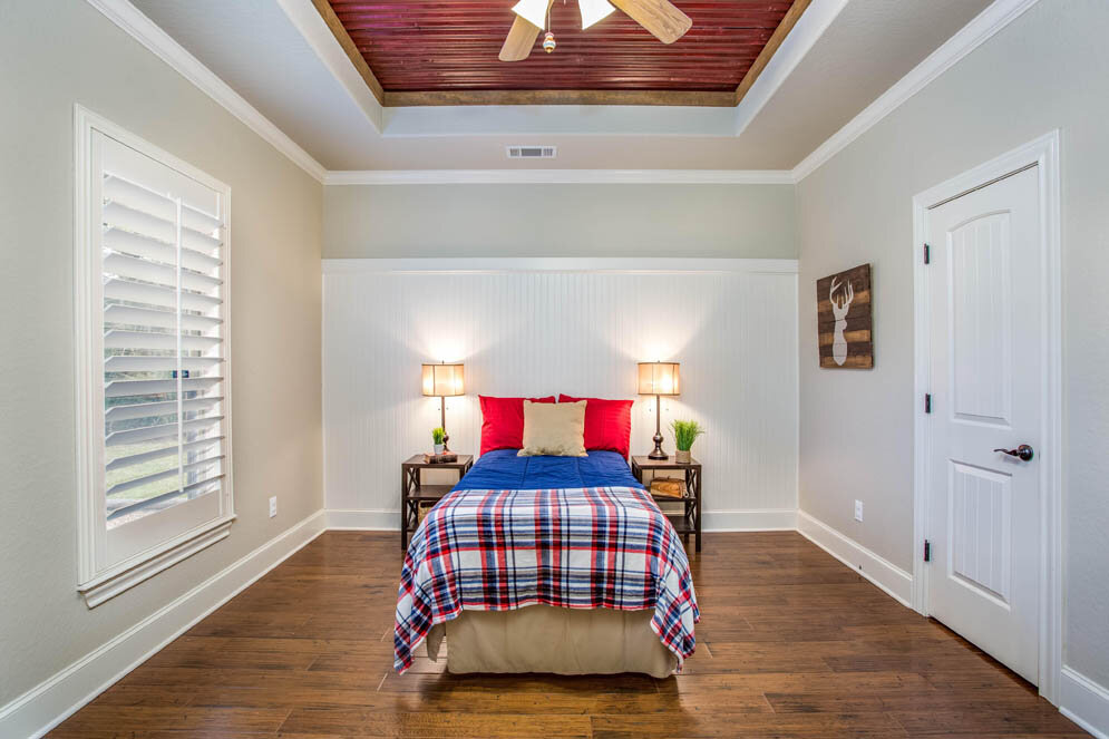 053_Guest Rooms_001.jpg