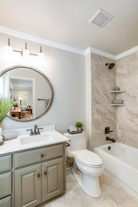 063_Bathrooms_006.jpg