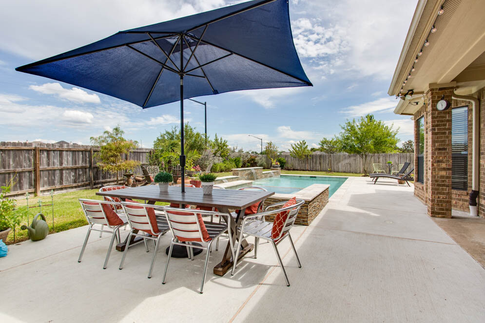 071_Back Porch_002.jpg