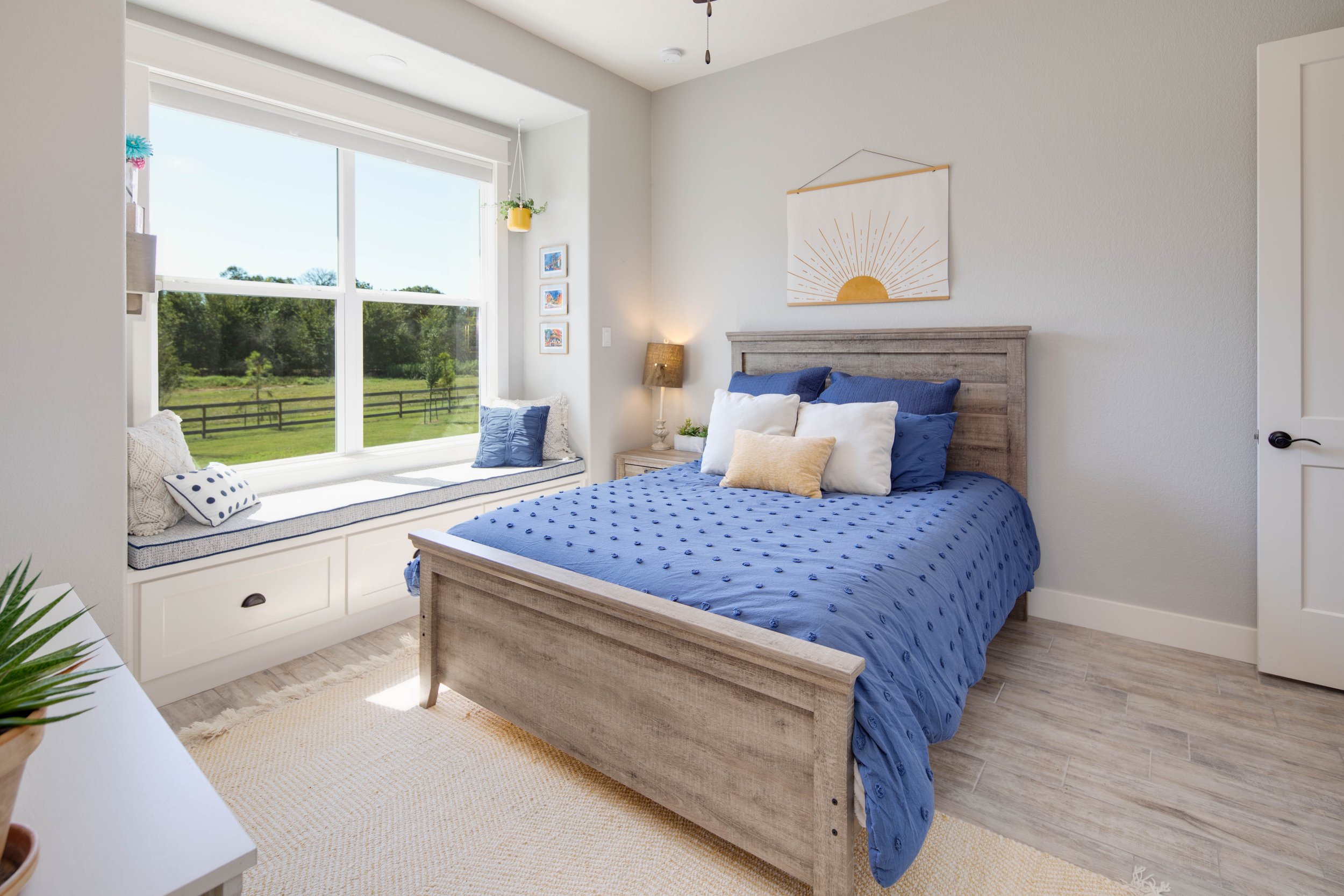 Guest Bed B 02.jpg