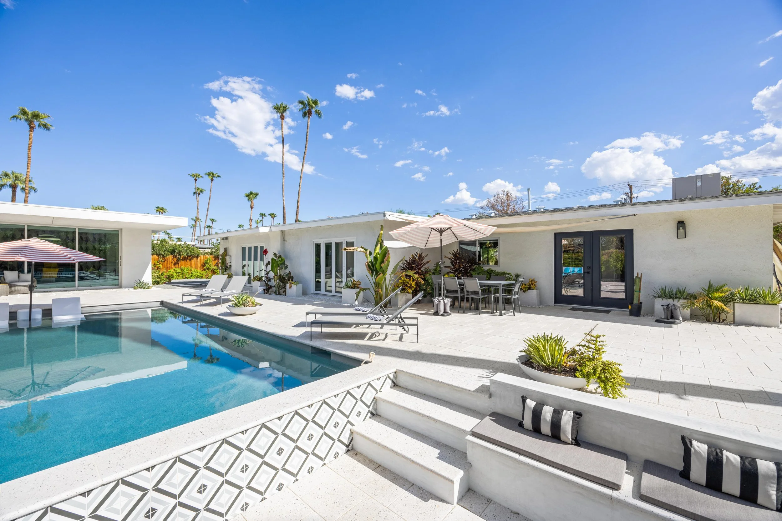 palm springs airbnb11.jpg