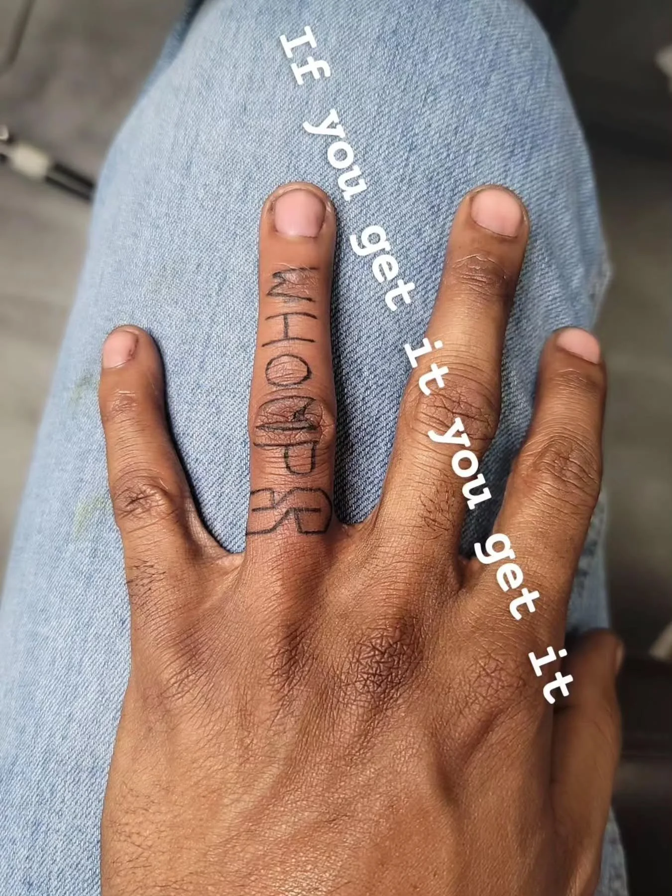 It's not the middle.... if you you know

#tattoo #recess