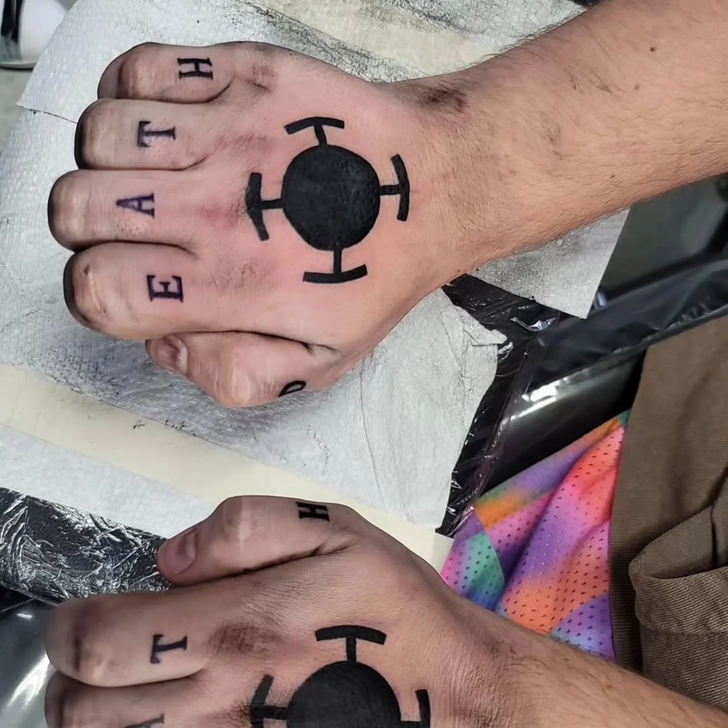 Did these back to back... dual anime tattoos...

#tattoo #onepiece #fma #fullmetalalchemist