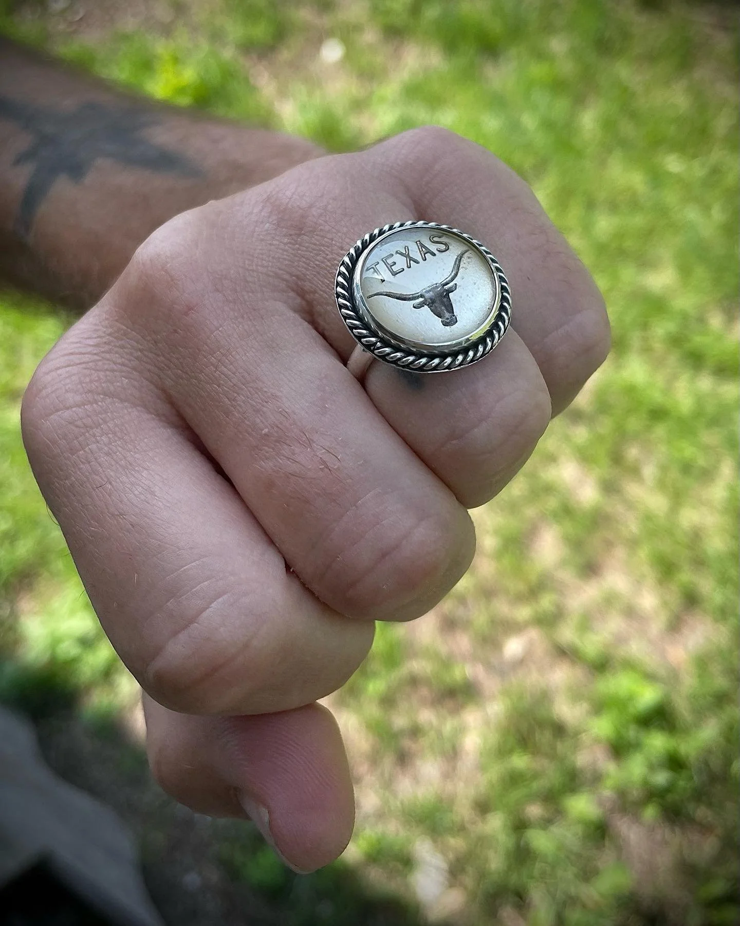 SUNDOWNSILVER.COM
.
.
.
#sterling #sterlingsilver #sterlingsilverjewelry #handmadejewelry #texas #austintexas #texasjewelry