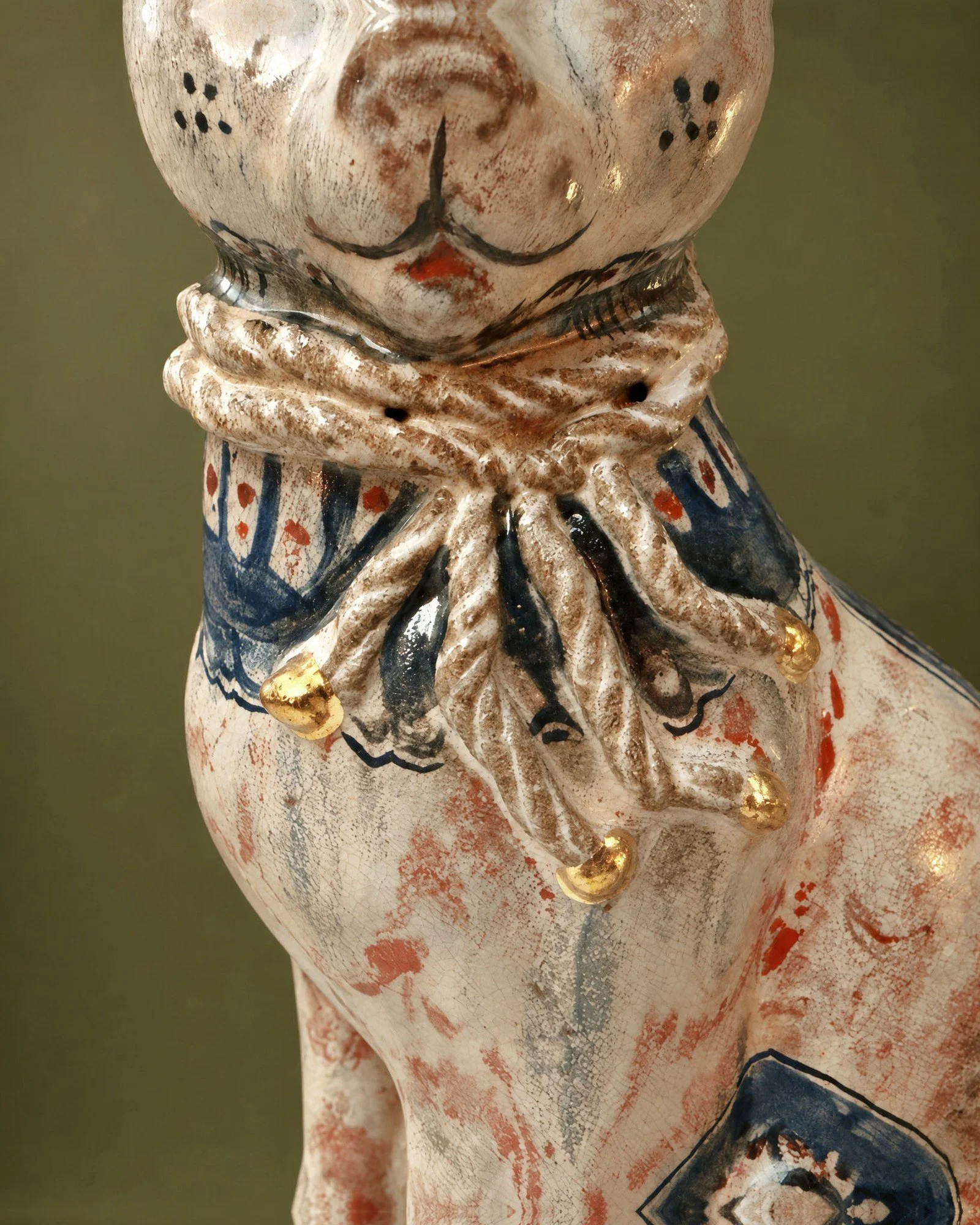 tina-house-standard-ceramic-cat-detail_4x5.jpg