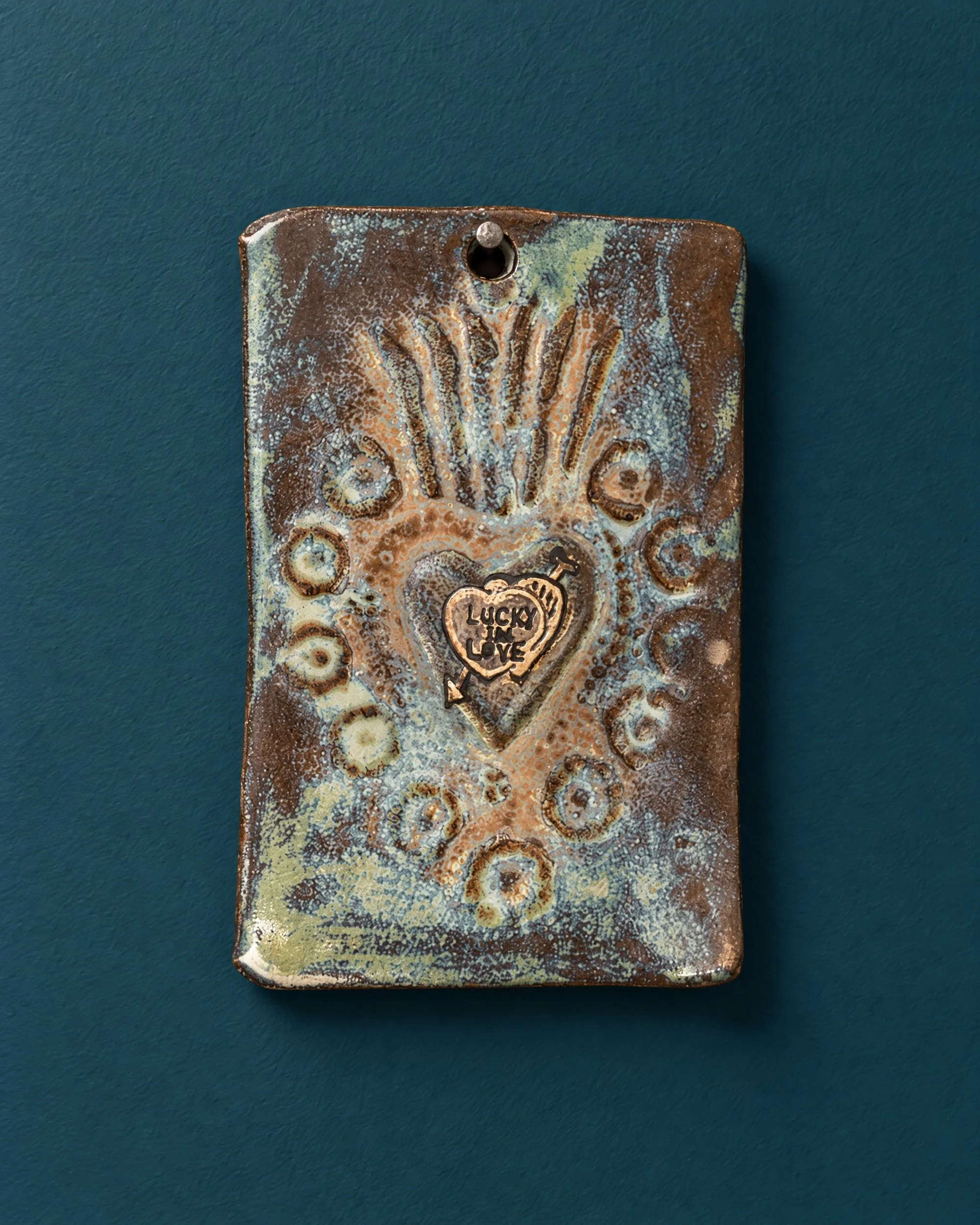 ceramic_lucky_in_love_petrol.jpeg