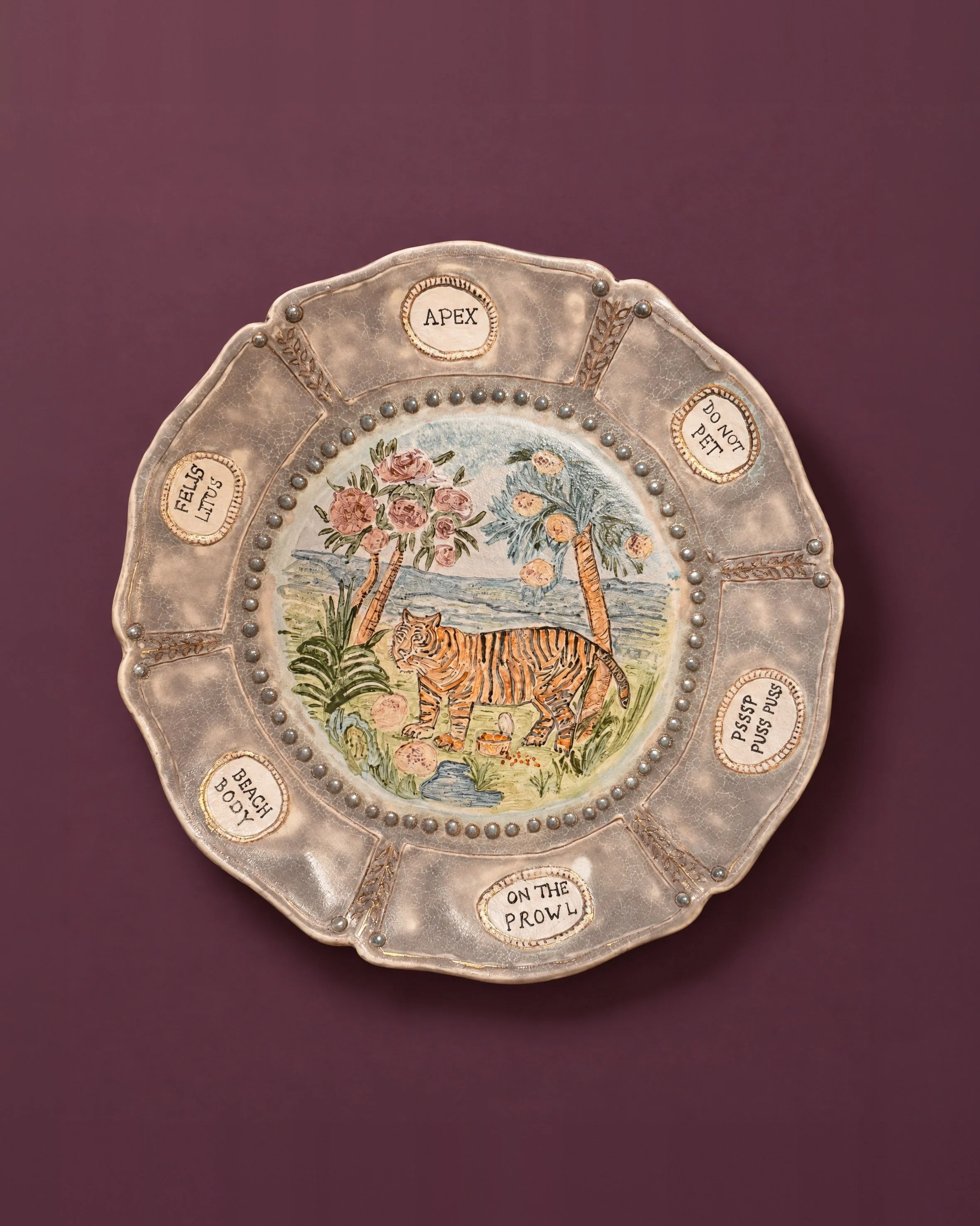 ceramic_tiger_plate_aubergine_2500px_4x5.jpg